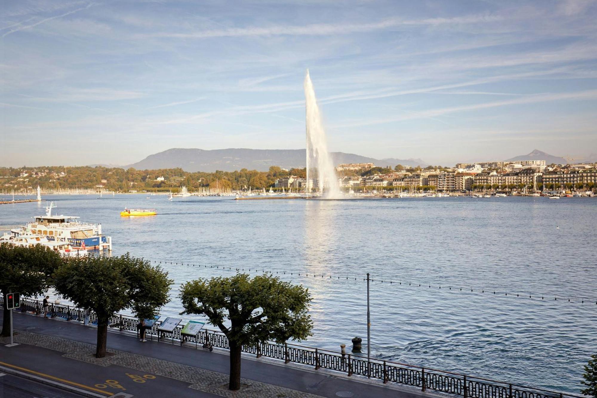 Premium Zimmer mit 1 Kingsize-Bett und Seeblick am See