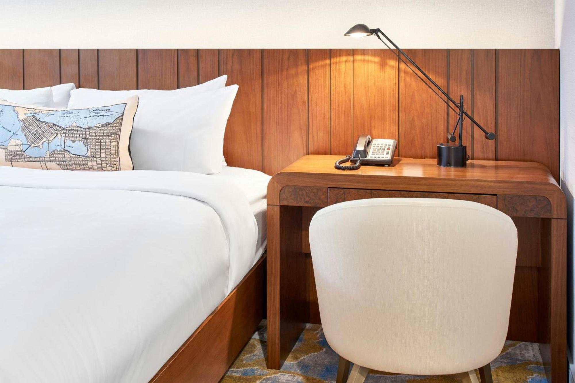 Kamer met 1 Kingsize Bed en Uitzicht op de Stad