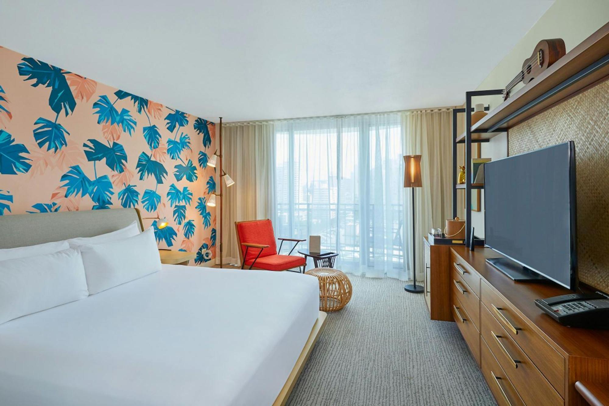 Deluxe Room, 1 King Bed, Balcony