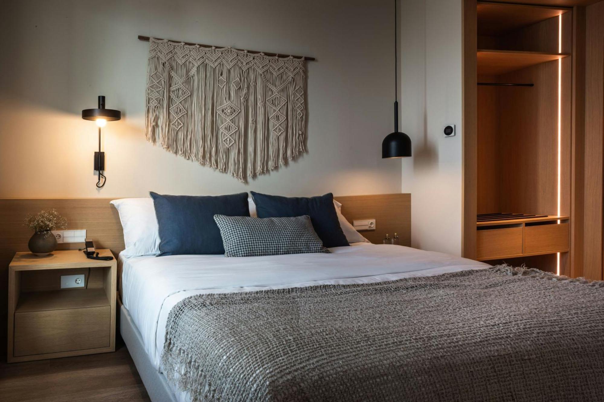 Junior Suite met 1 Slaapkamer met Queensize Bed en Uitzicht op de Bergen