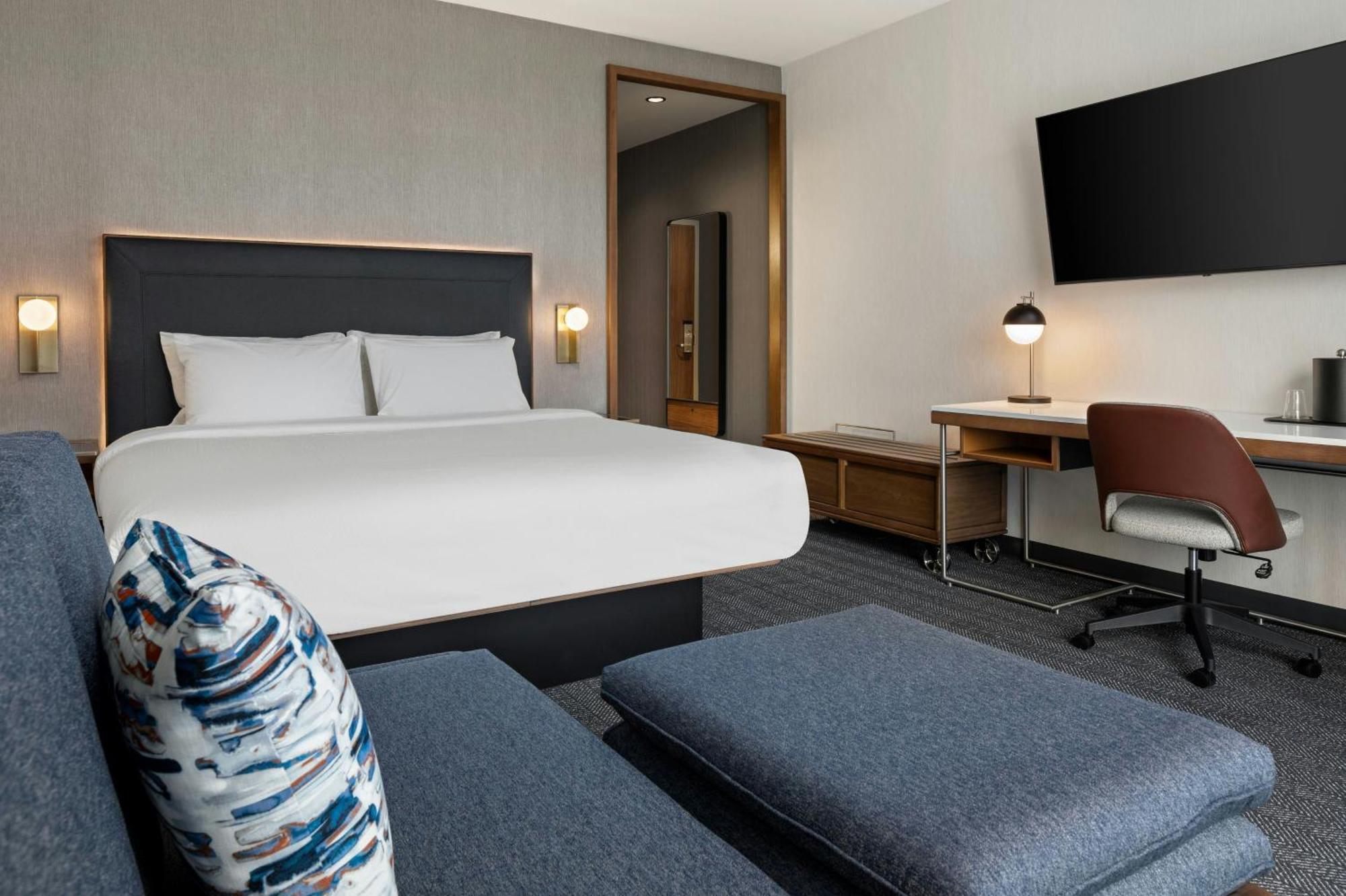 King Room with Sofa Bed