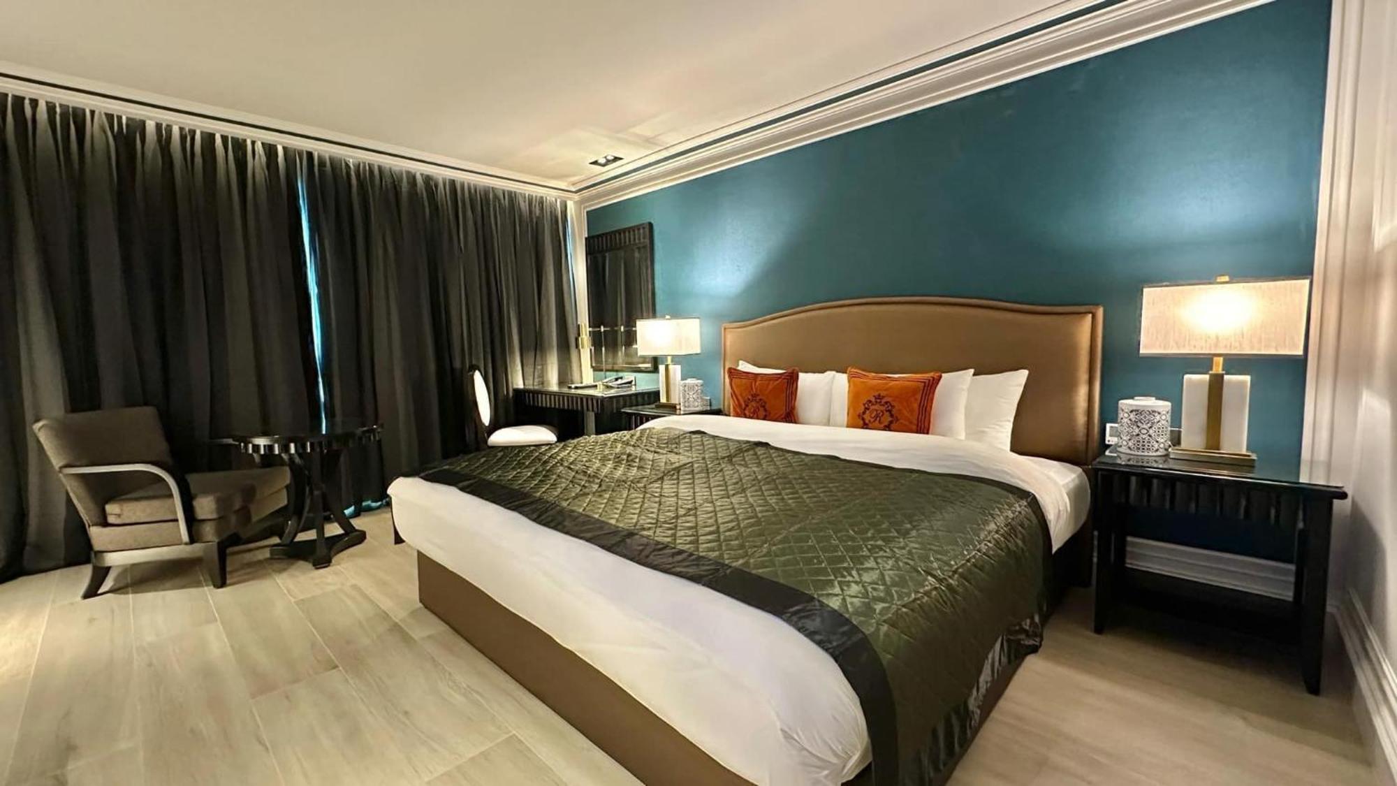 Executive Suite