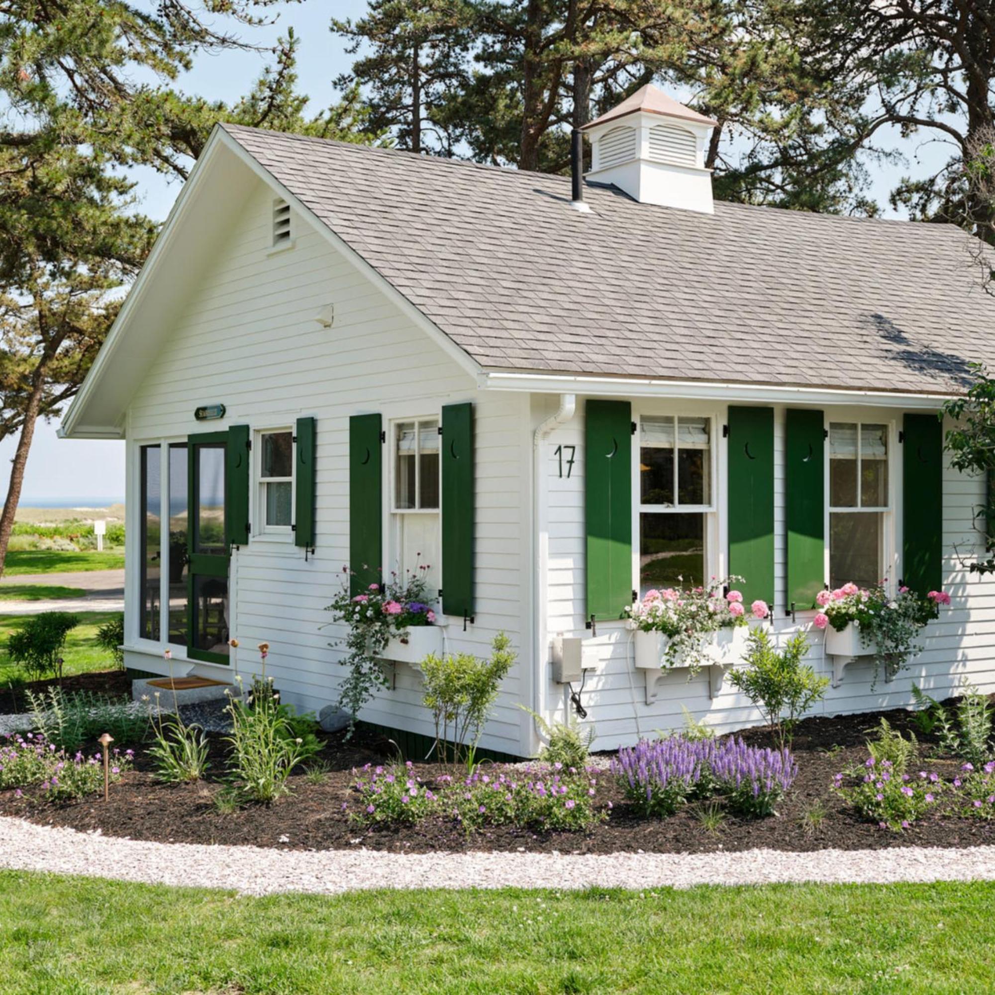 Two-Bedroom & Bathroom Cottage Waterview King & Queen,1645016055:JPEG
