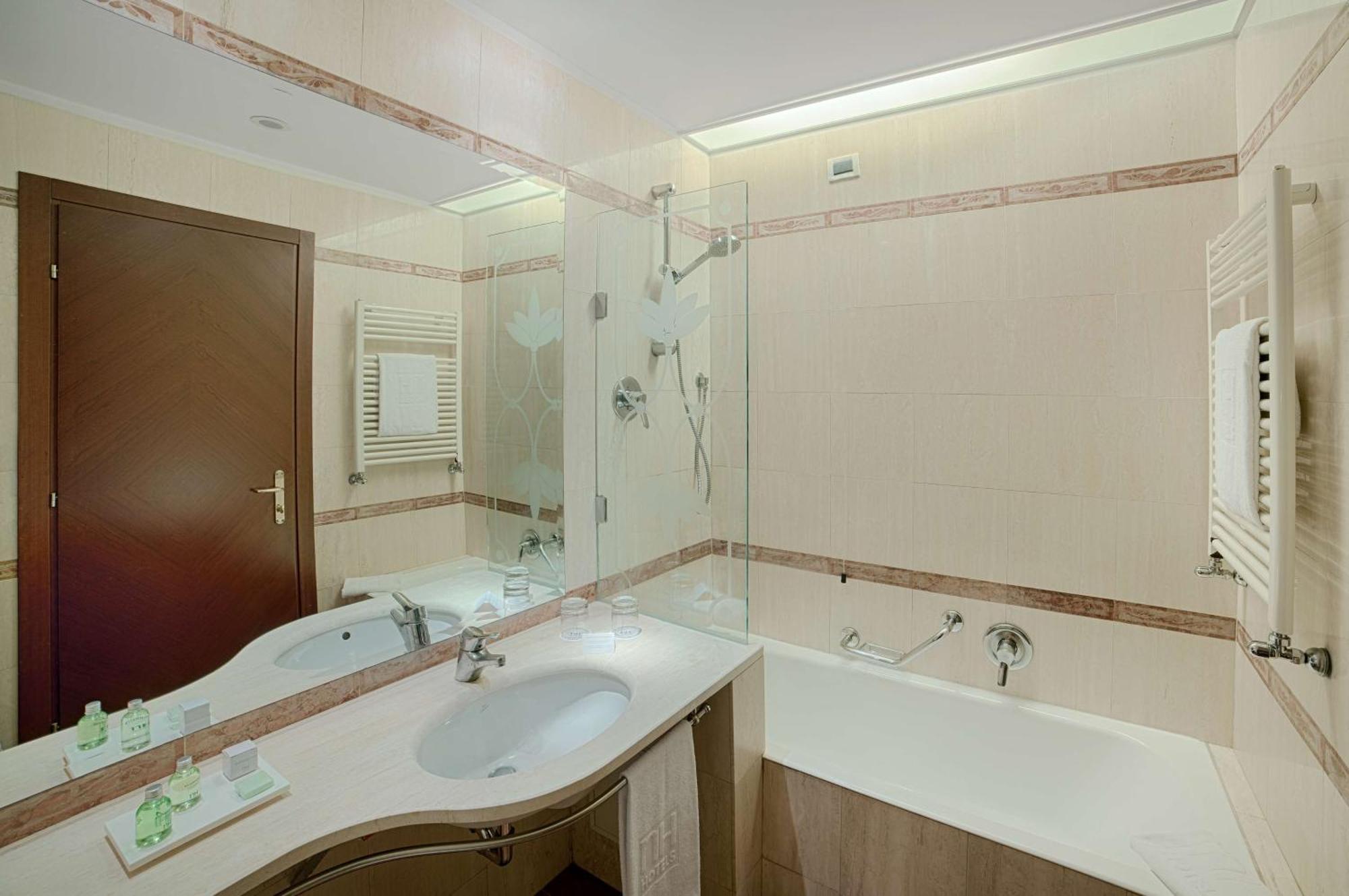 Chambre Supérieure XL Double ou Lits Jumeaux