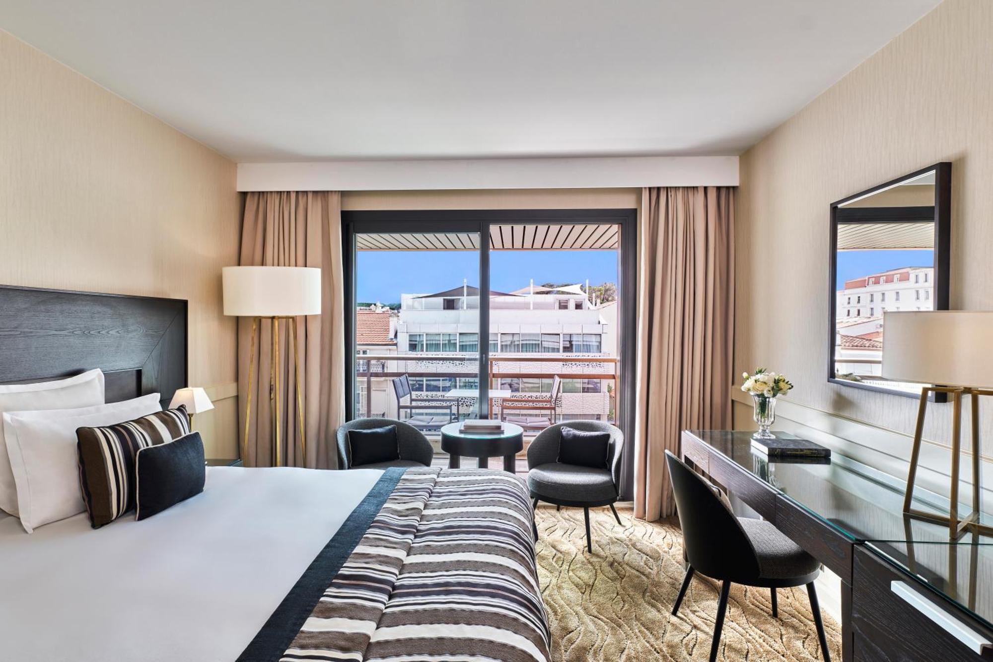Deluxe Room City View With Terrace,1645648491:JPEG