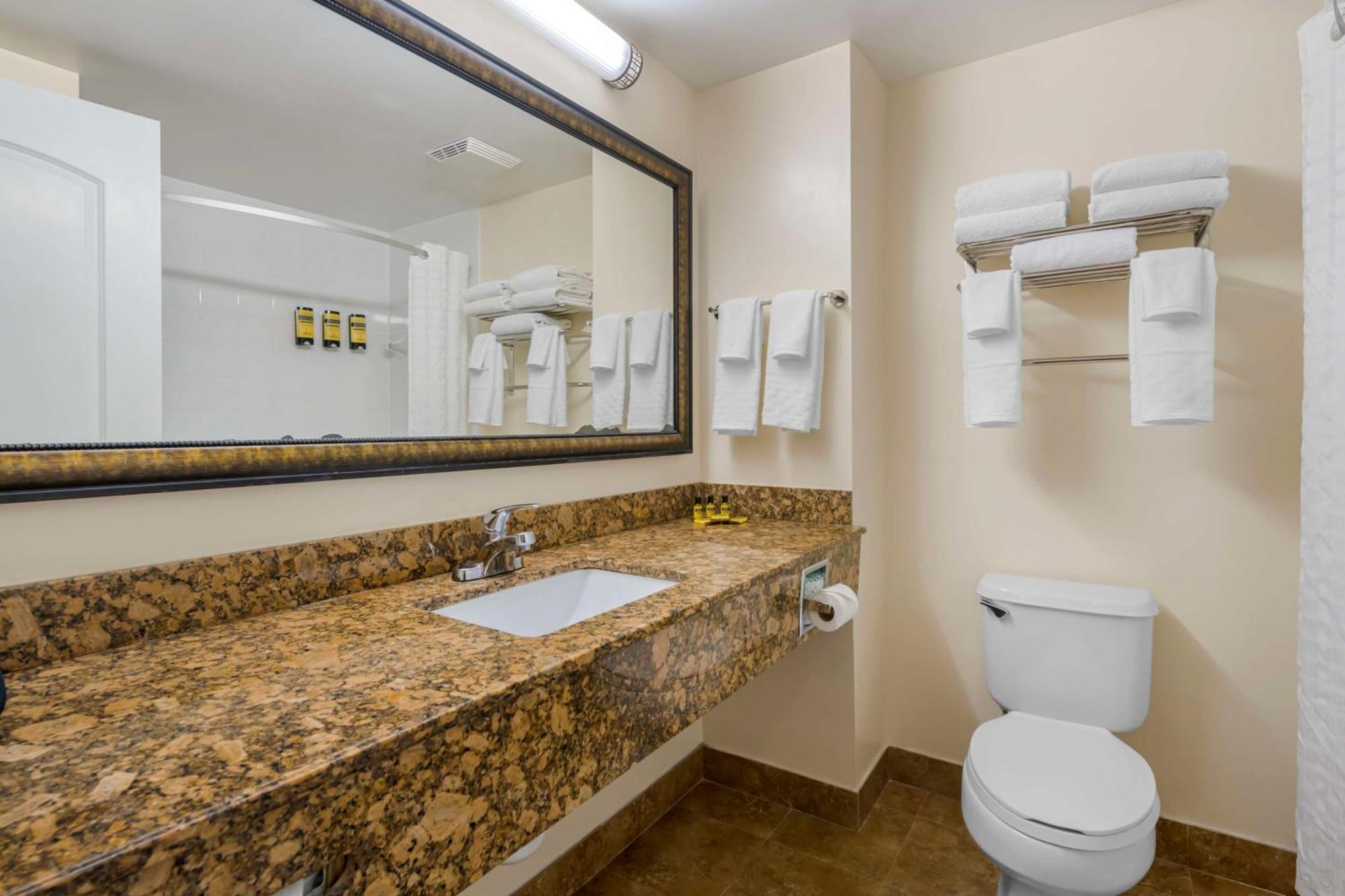 Quarto Queen com 2 Camas Queen-Size - Não Fumantes