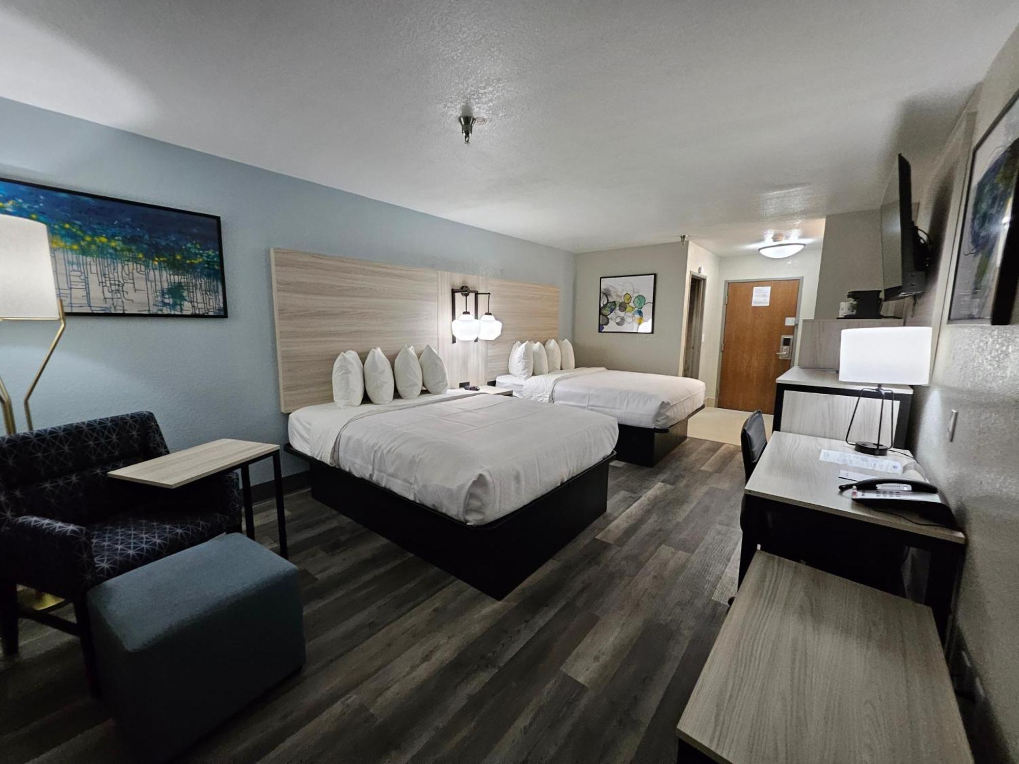 Queen Room with Two Queen Beds - Non-Smoking