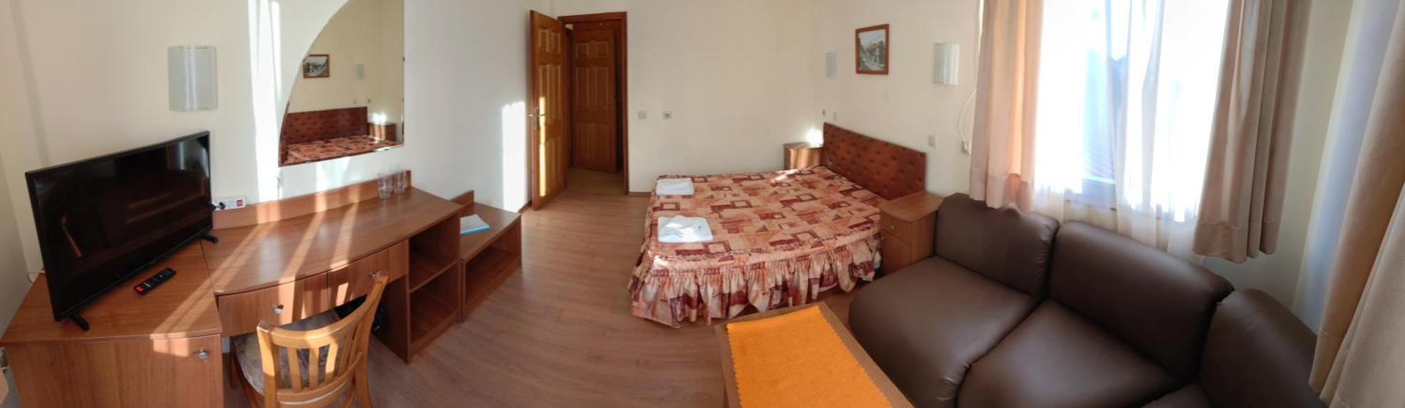 Deluxe Double Room with Air-Condition