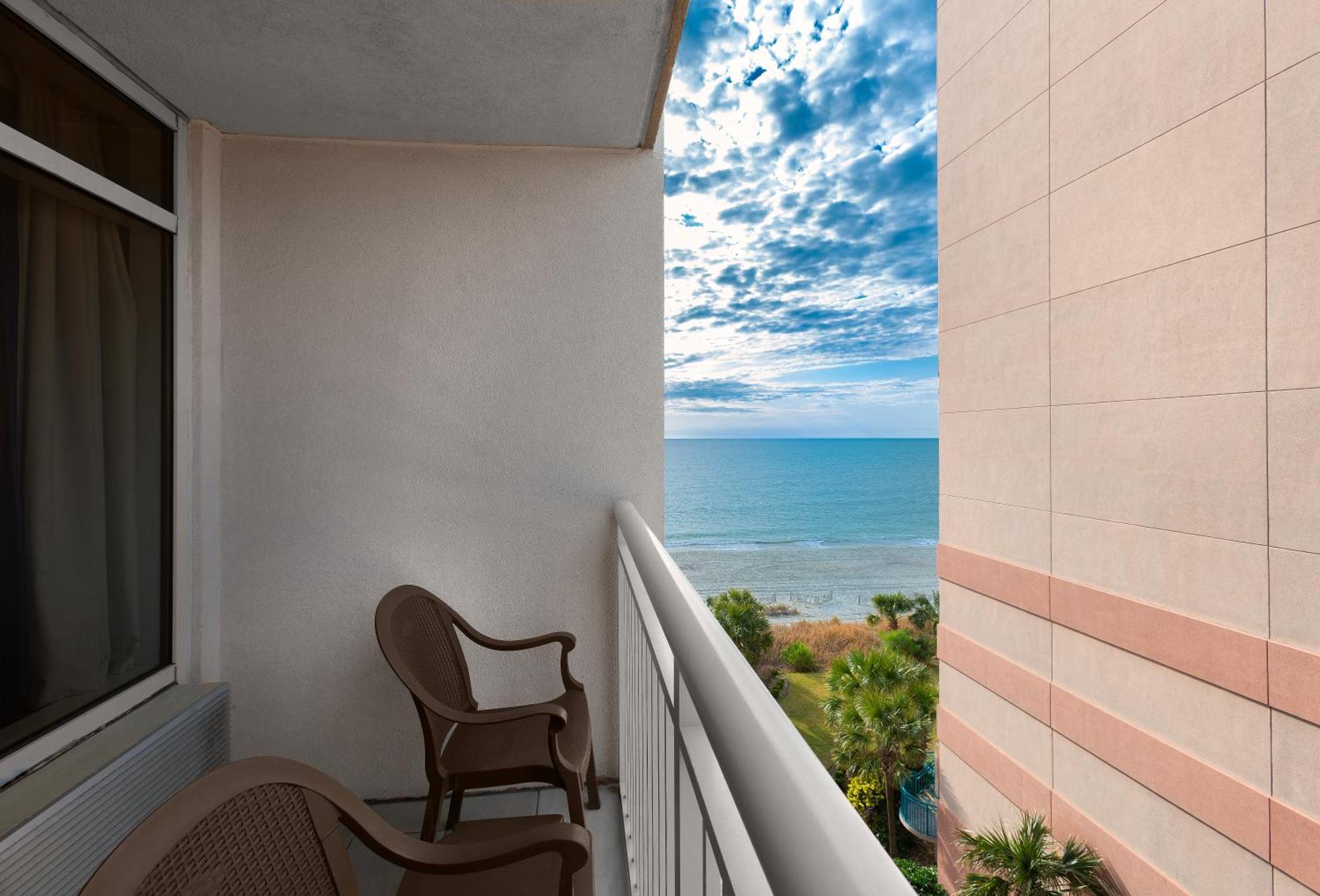 Partial Ocean View Queen Room