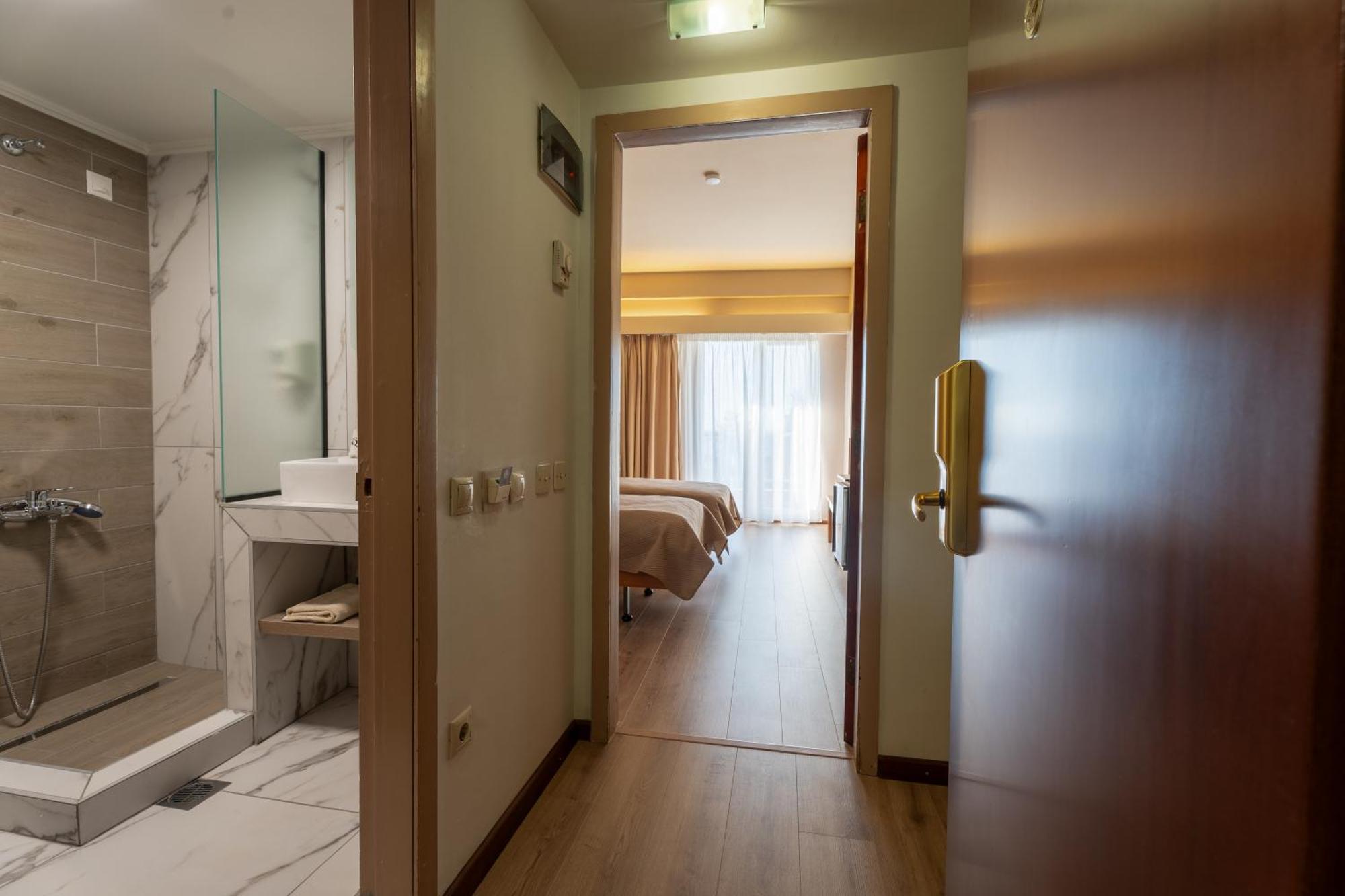 Zweibettzimmer mit Meerblick