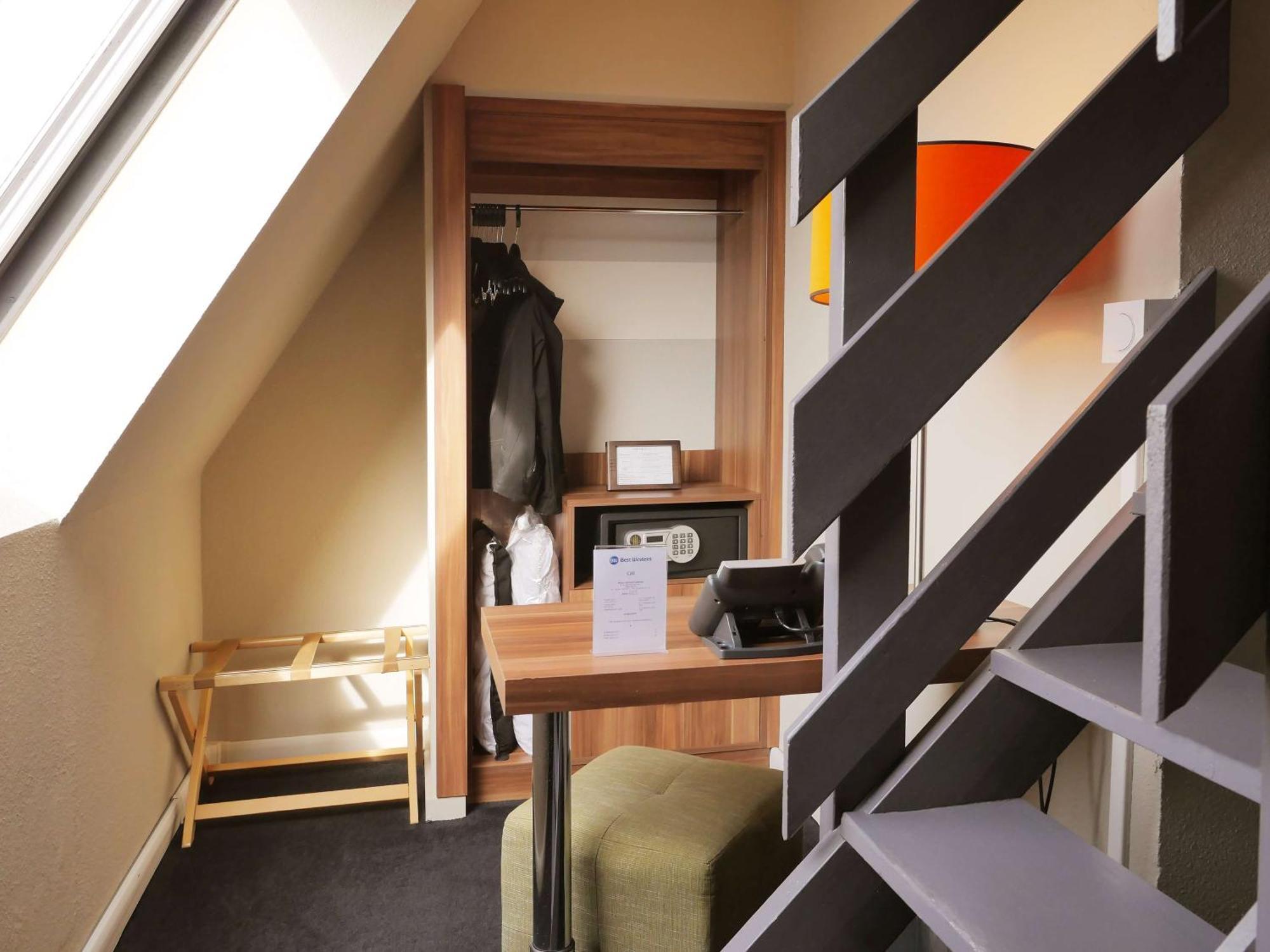 Chambre Lit Queen-Size Standard avec Mezzanine - Non-Fumeurs