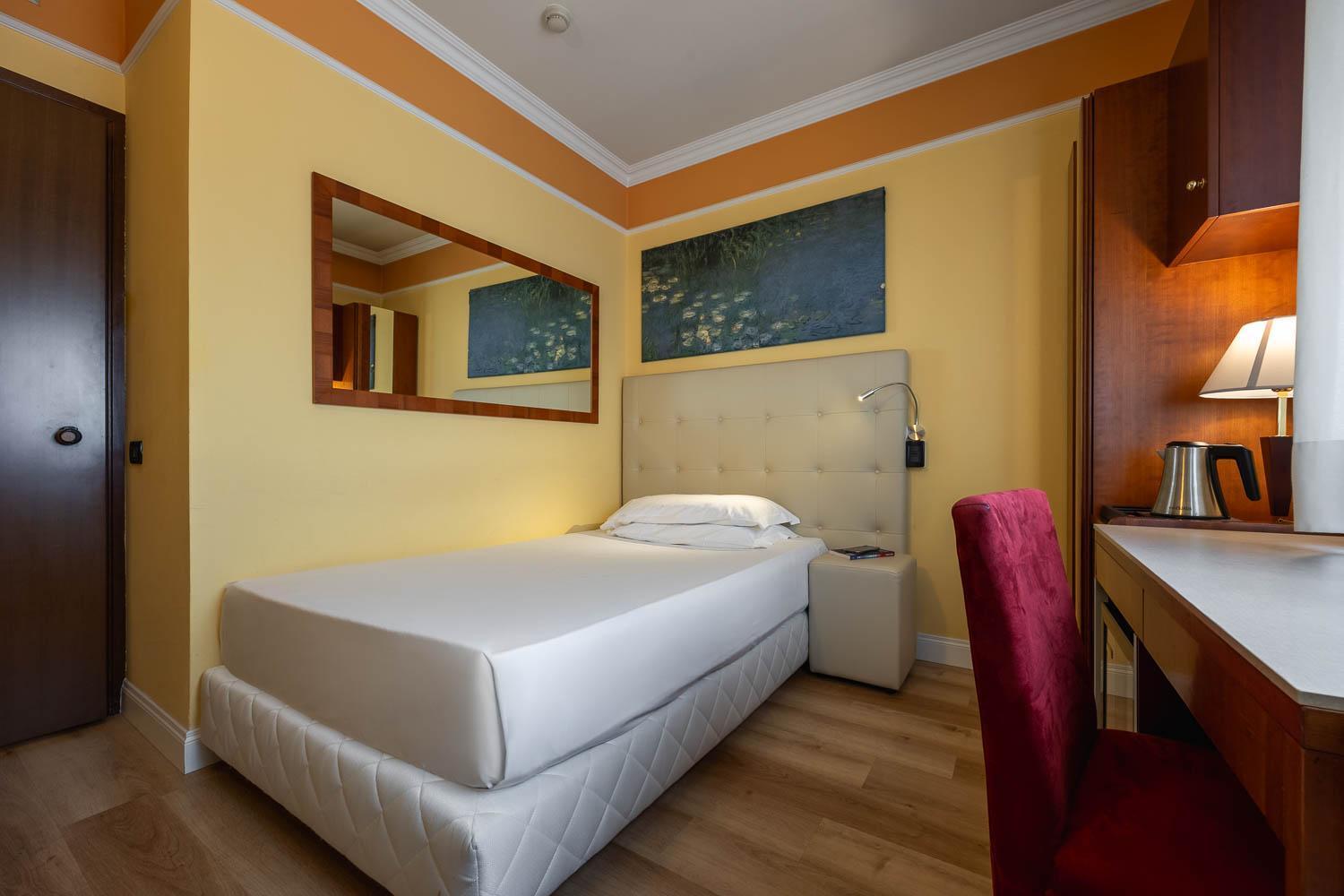 Economy Single Room