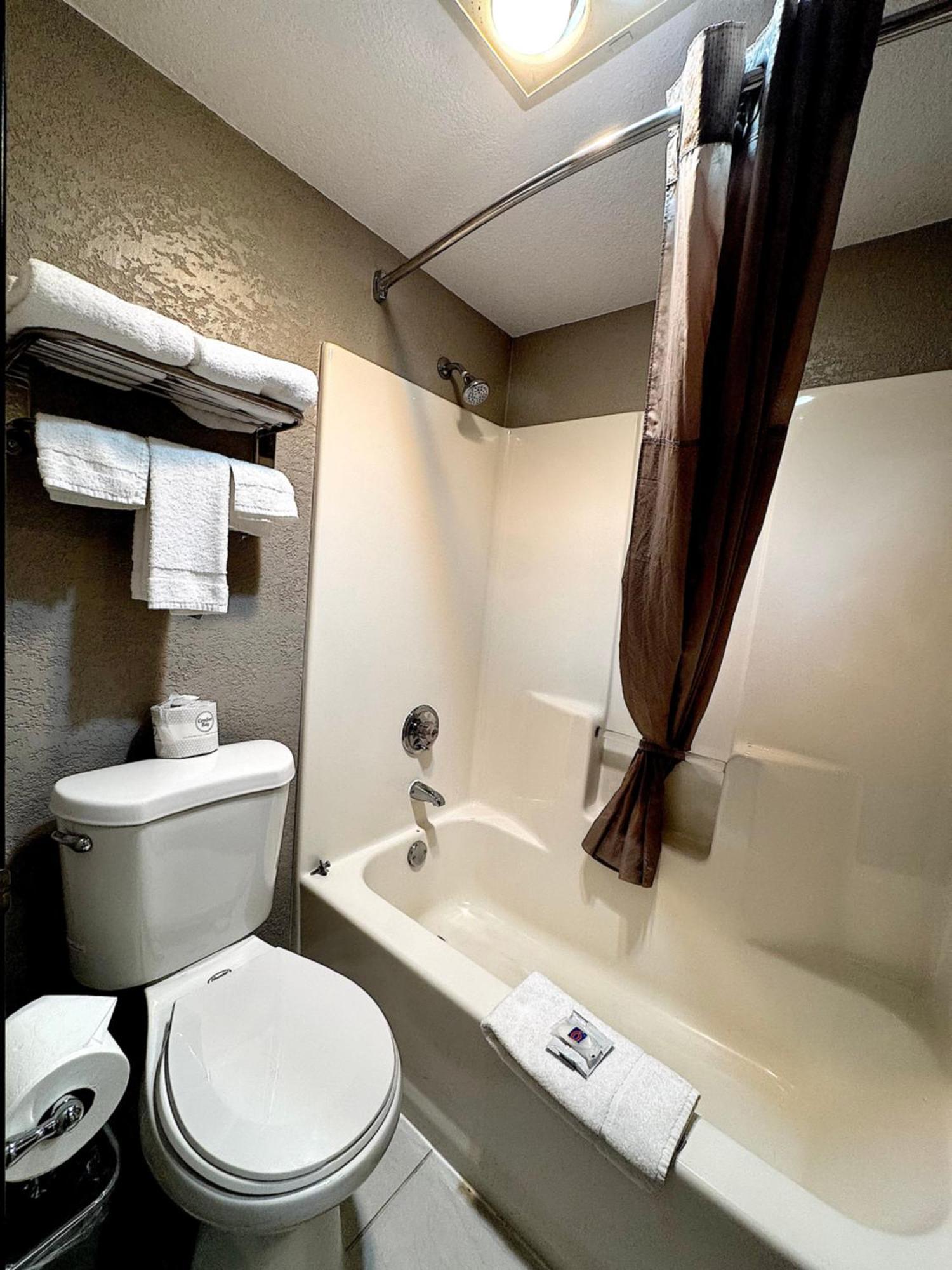 Suite - Non-Smoking
