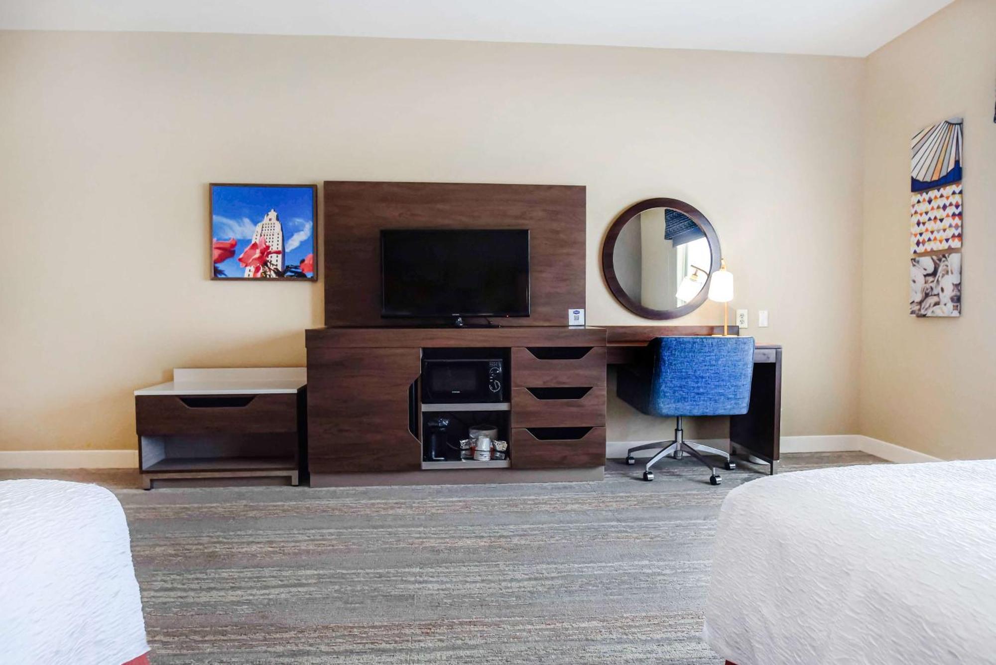 Queen Room with Two Queen Beds - Mobility Access/Non-Smoking