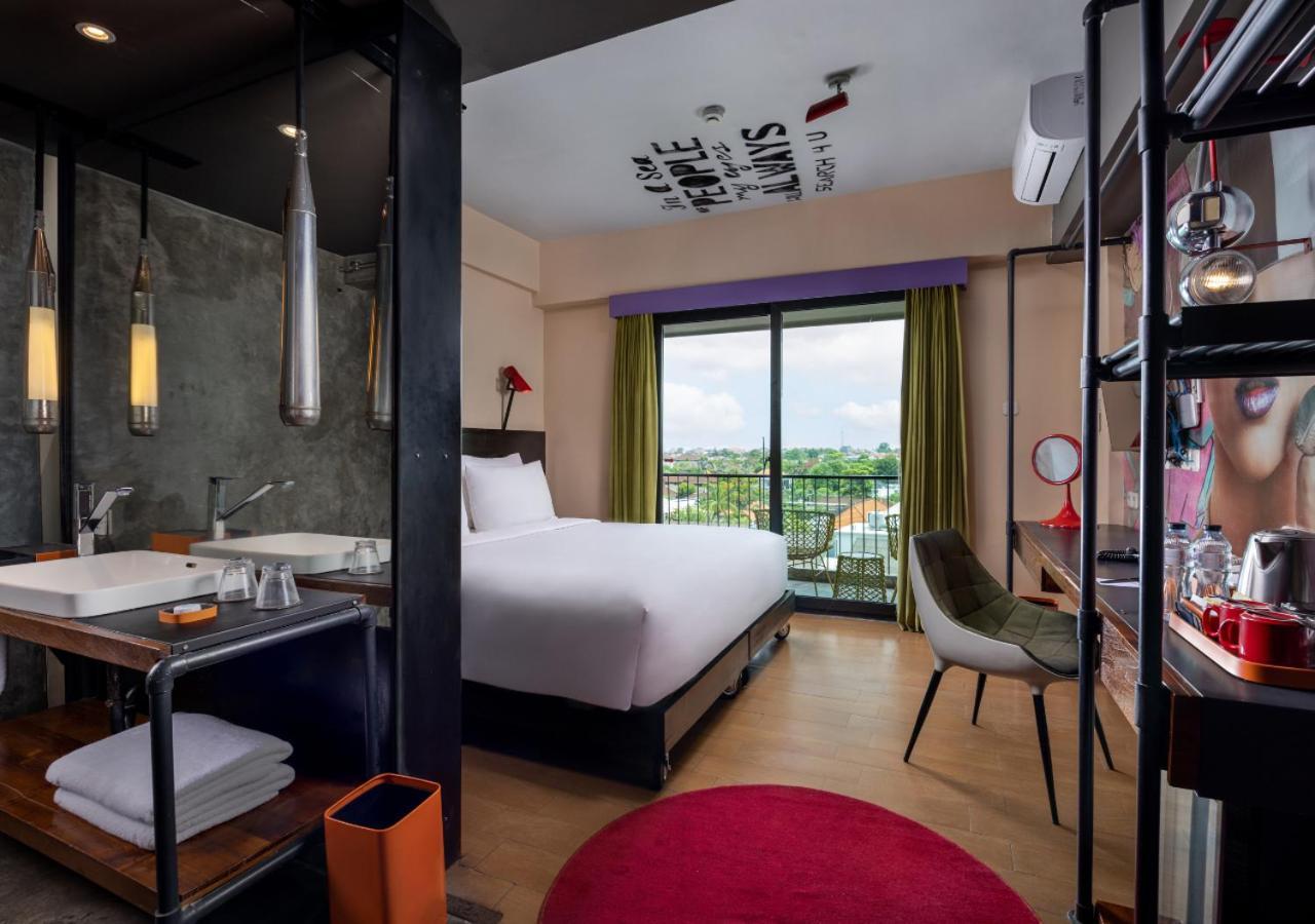 Dash Studio with City View with Free 2 Bottles Beer