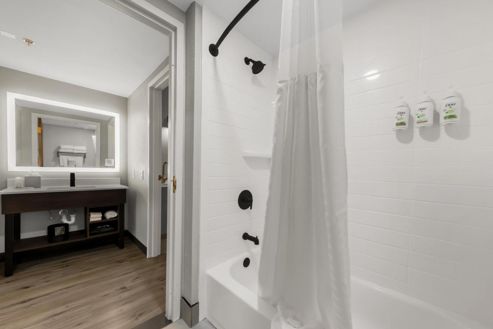 Suite with Two Queen Beds and Full Kitchenette - Mobility Access/Non-Smoking