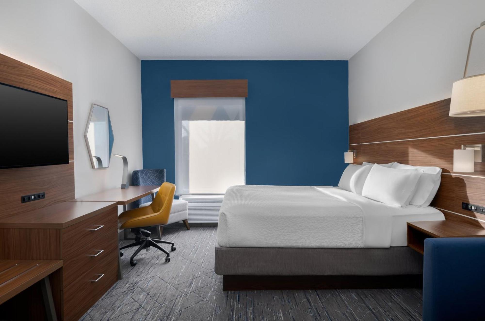King Suite with Sofa Bed