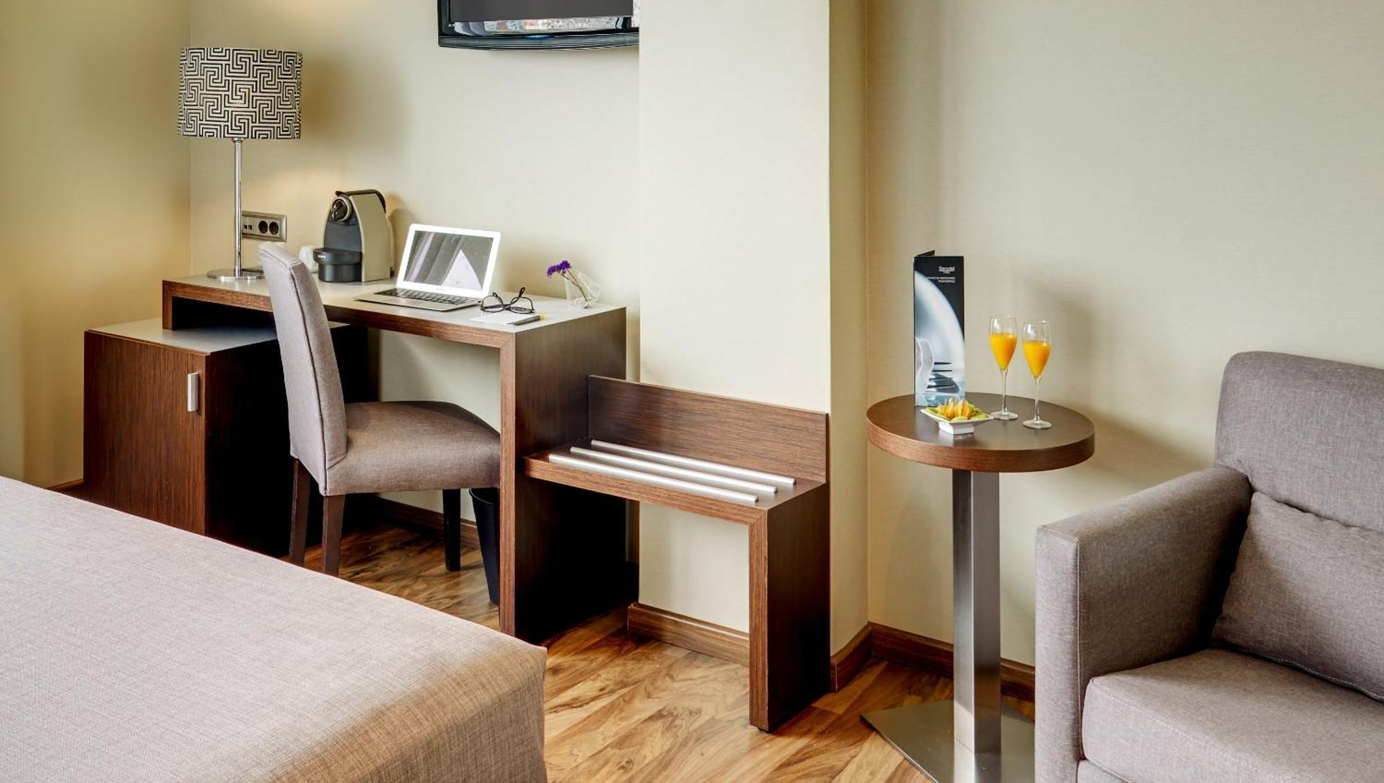 Double Room,1656179096:JPEG