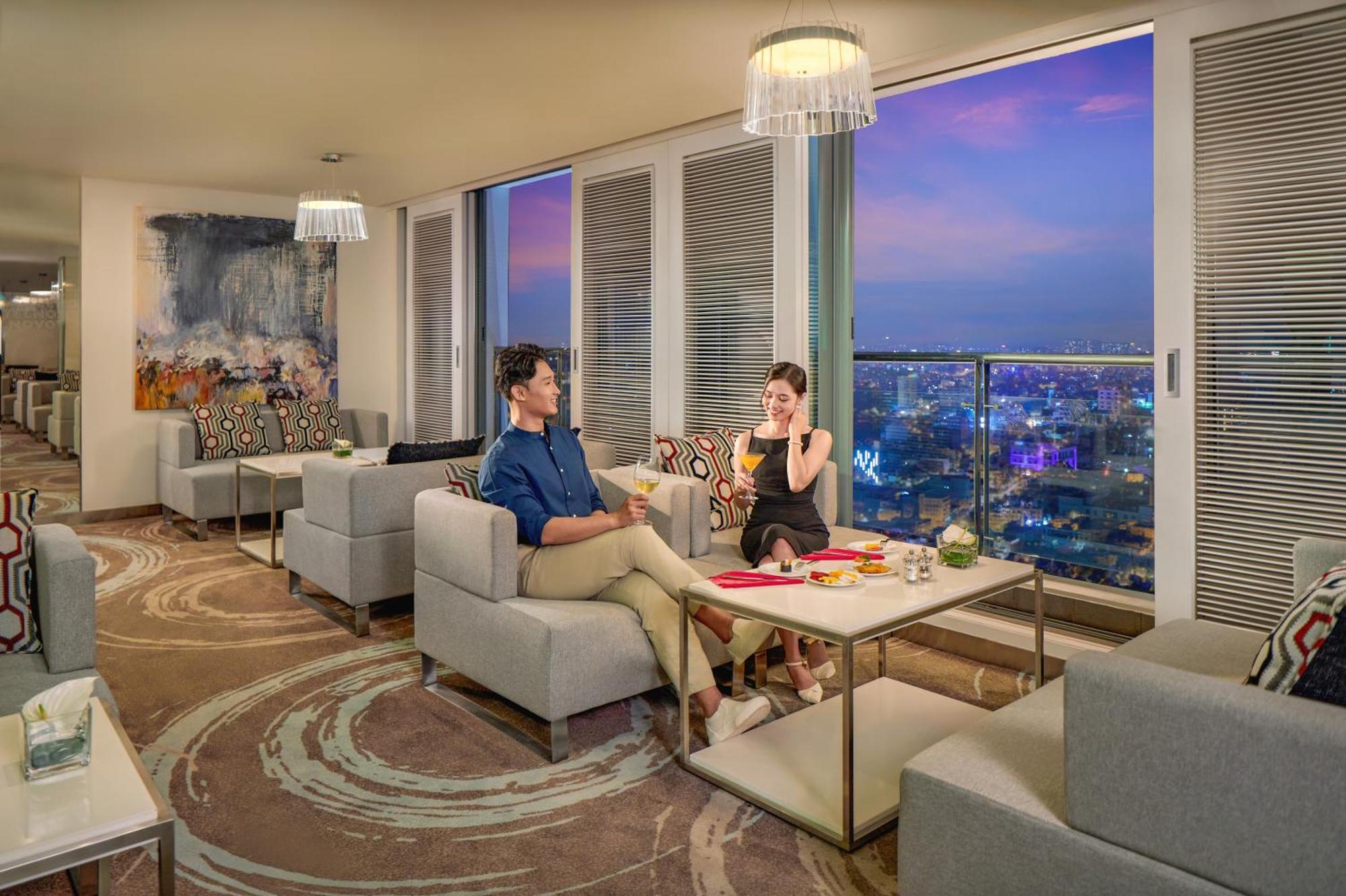 Executive Suite with Premier Lounge Access