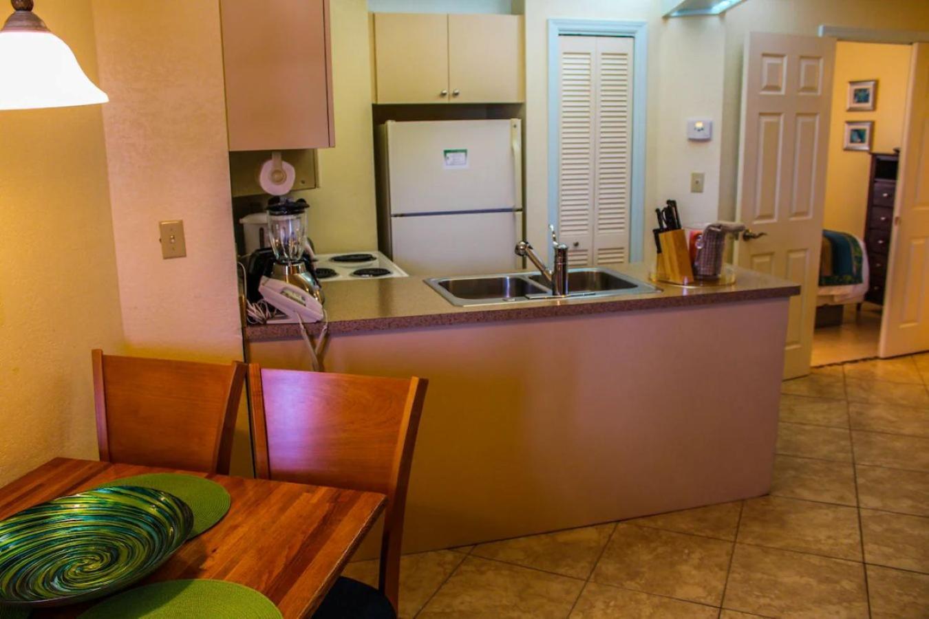 One-Bedroom Apartment - East