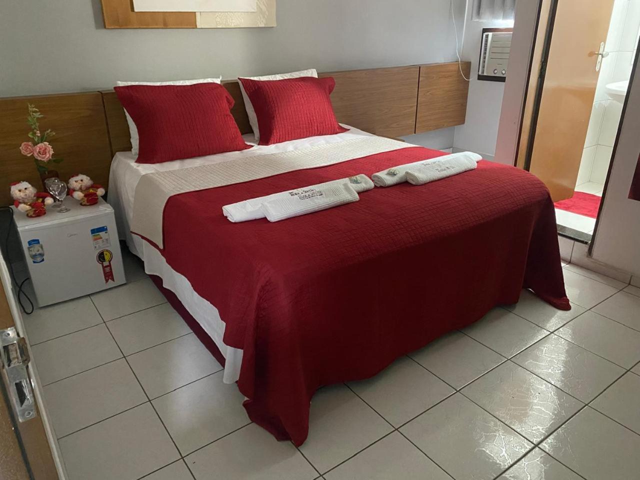 Quarto com 2 Camas de Solteiro