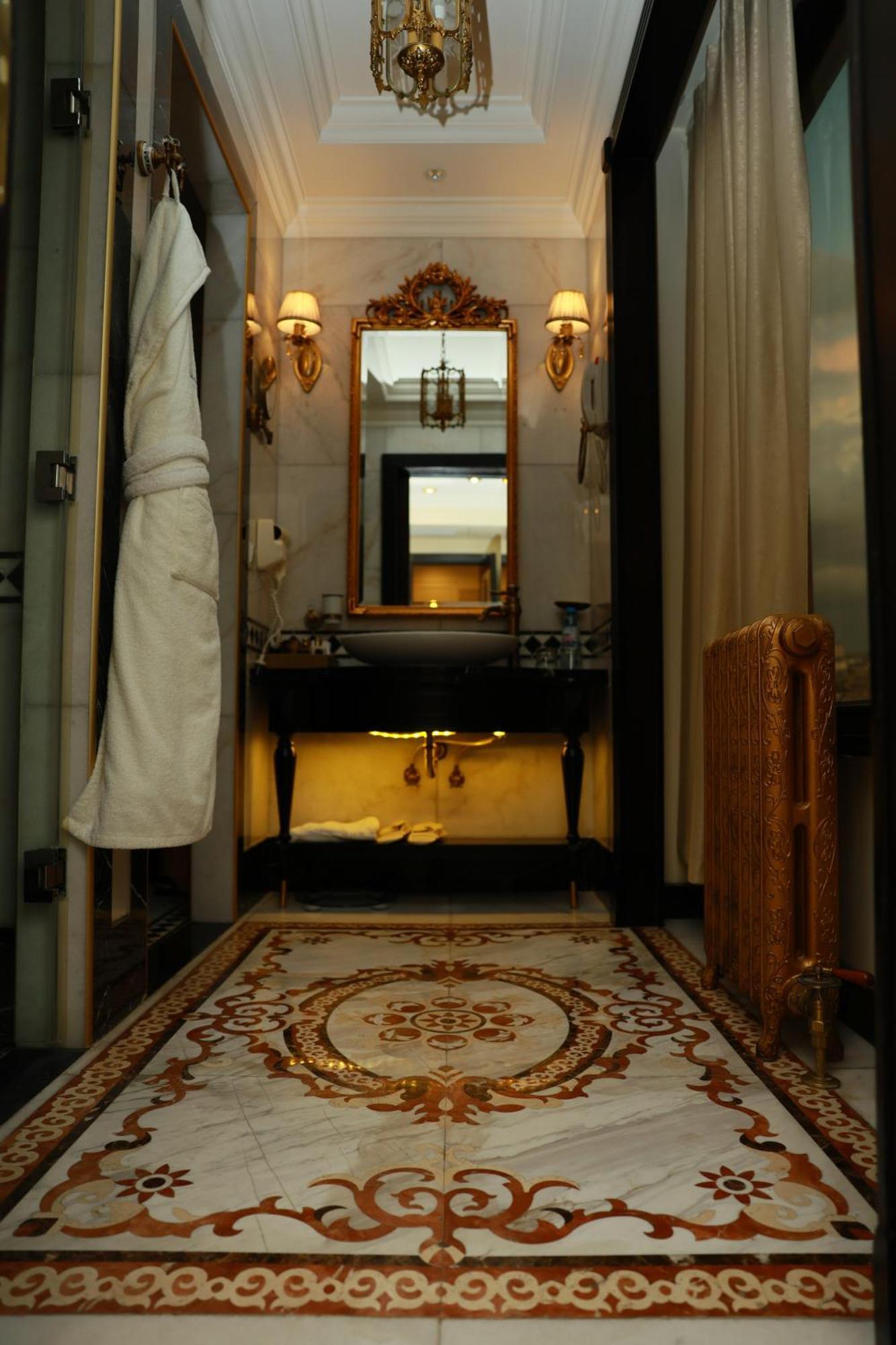 Premier Suite