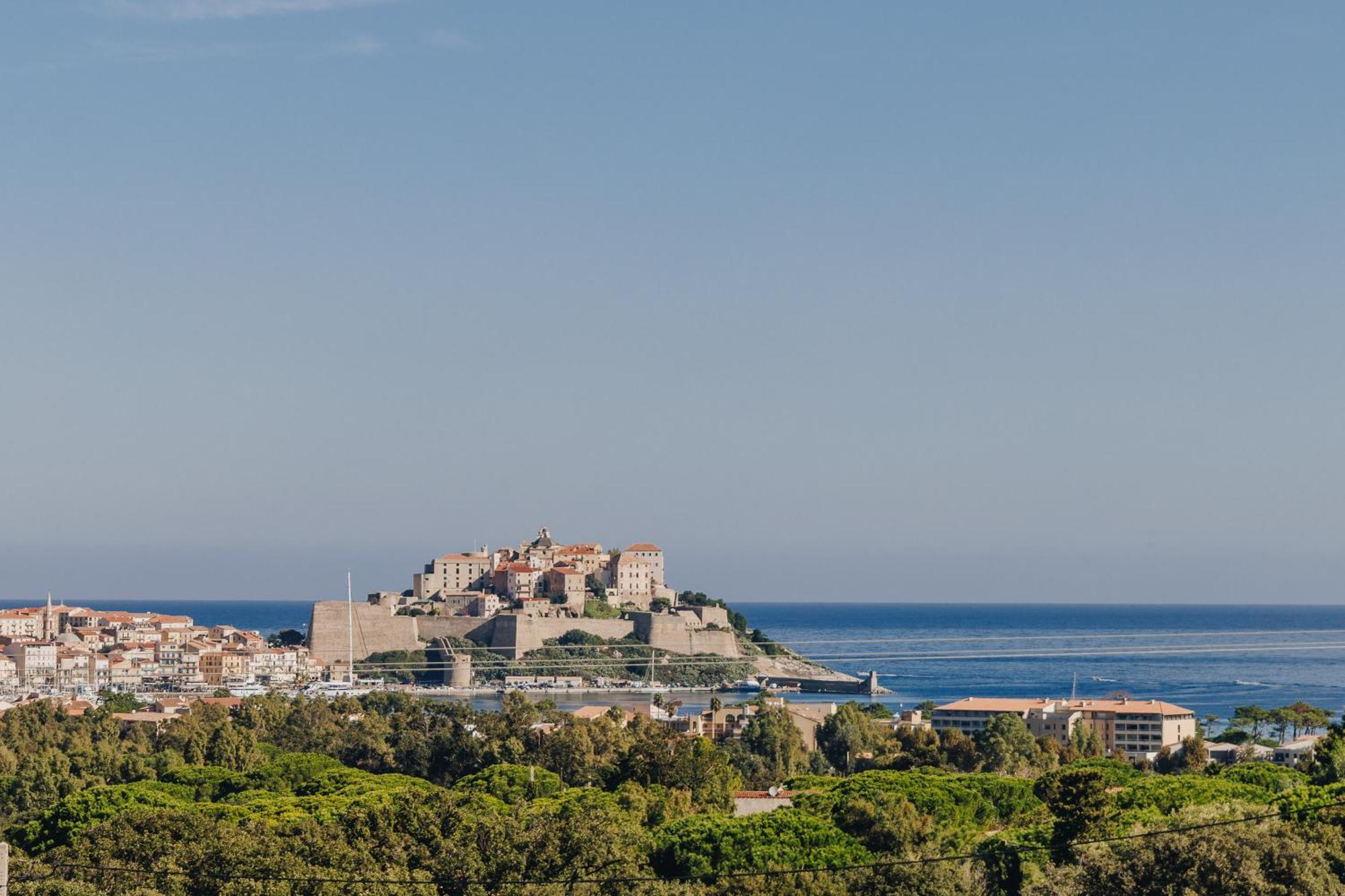 Chambre de Luxe - Vue Panoramique sur Mer