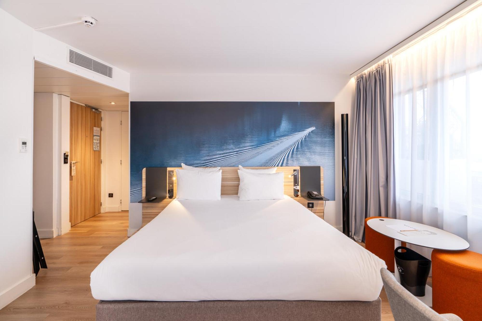 Executive Double Room with Balcony,1743234250:JPEG