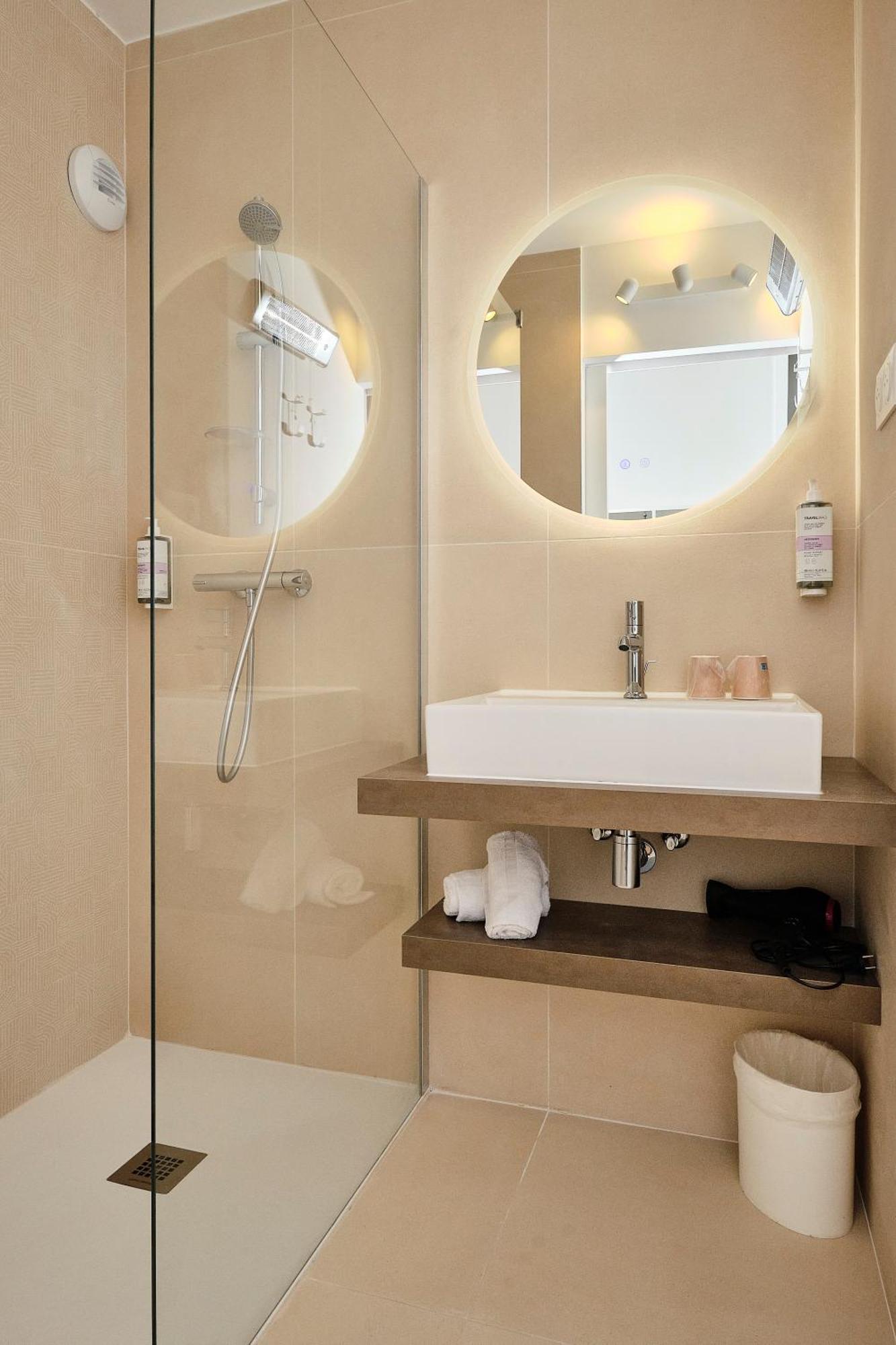 Chambre Double ou Lits Jumeaux Confort avec Vue sur Jardin