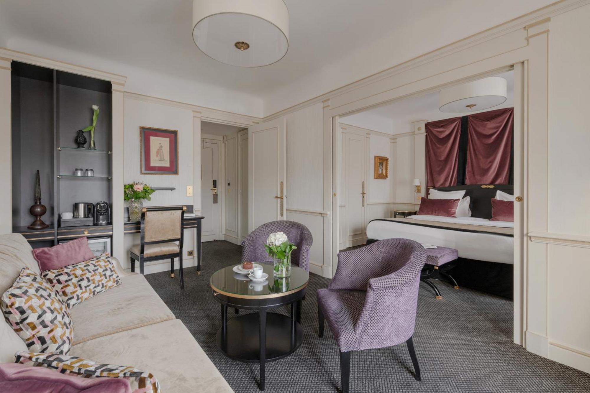 Avenue Suite