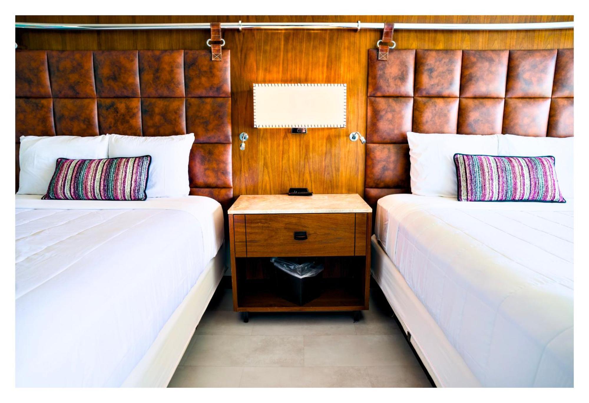 Chambre avec 2 Lits Queen-Size - Vue sur Cour