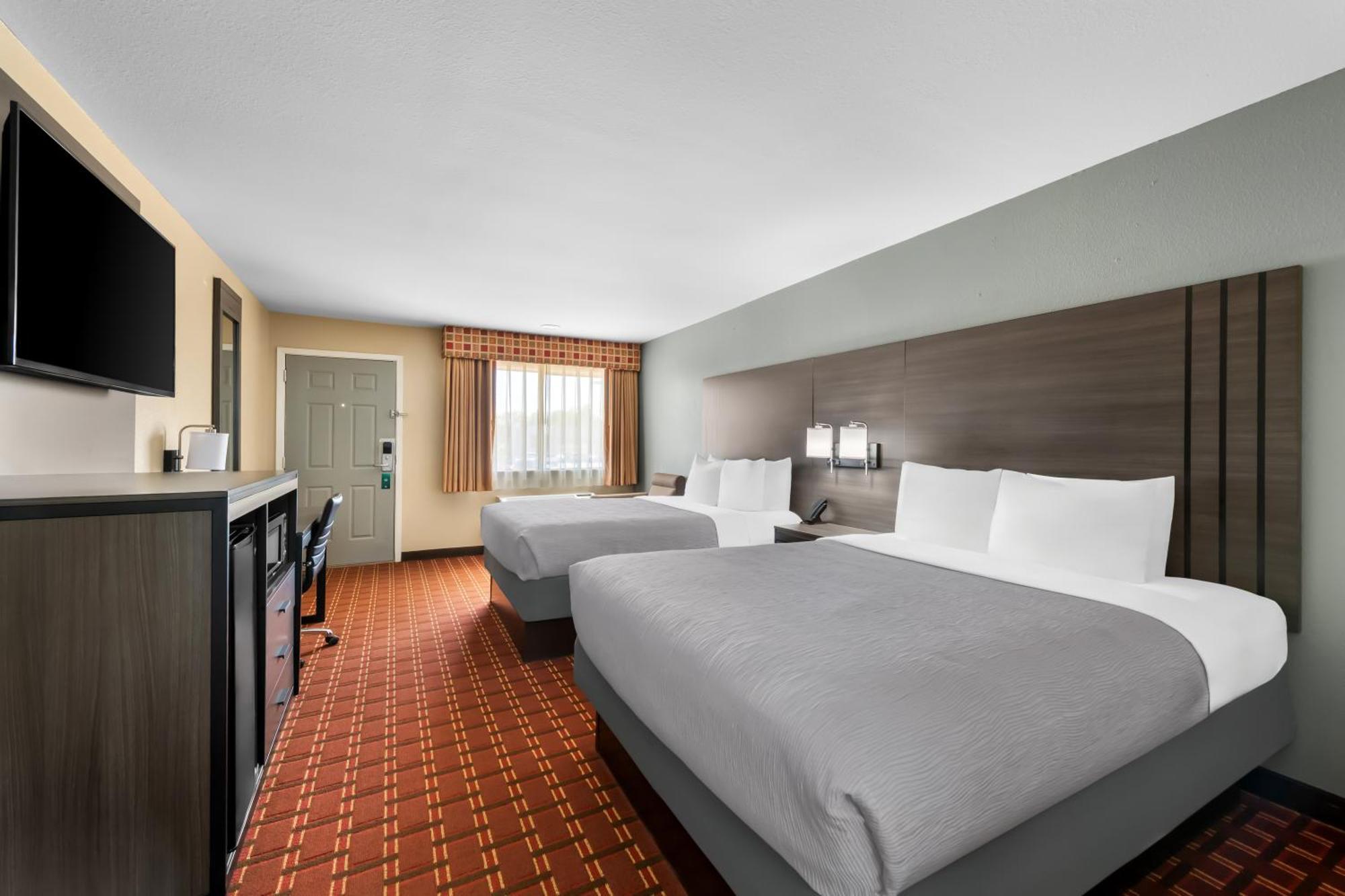 Queen Room with Two Queen Beds - Accessible/Non-Smoking