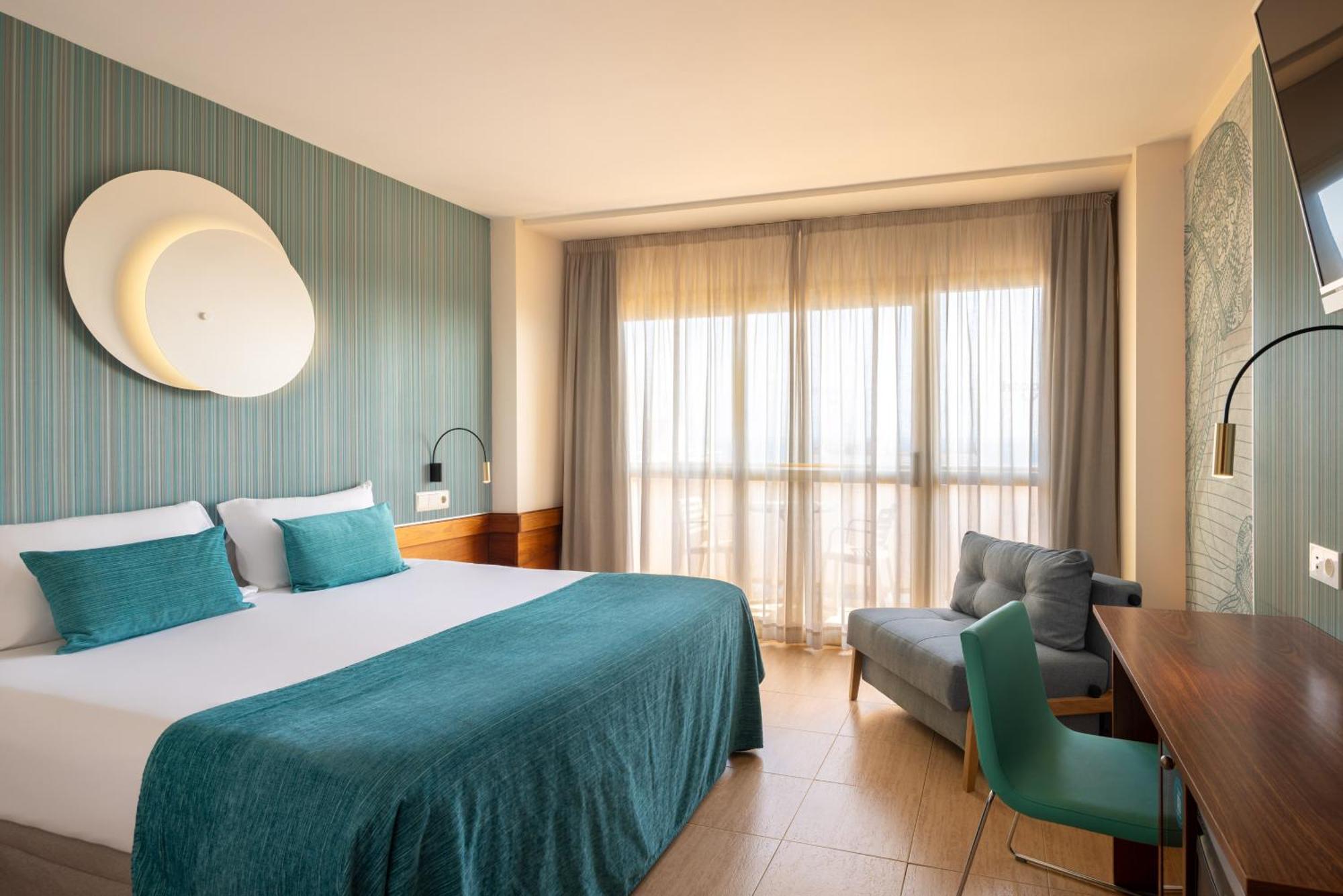 Superior Double Room with Pool View,1664648151:JPEG