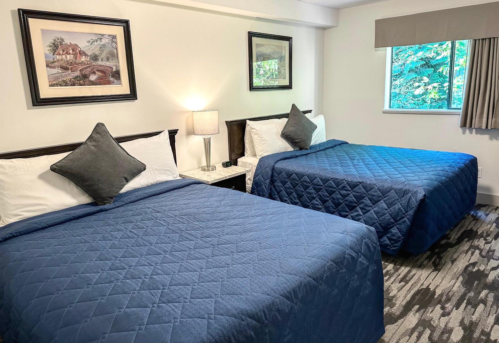 Queen Room with Two Queen Beds