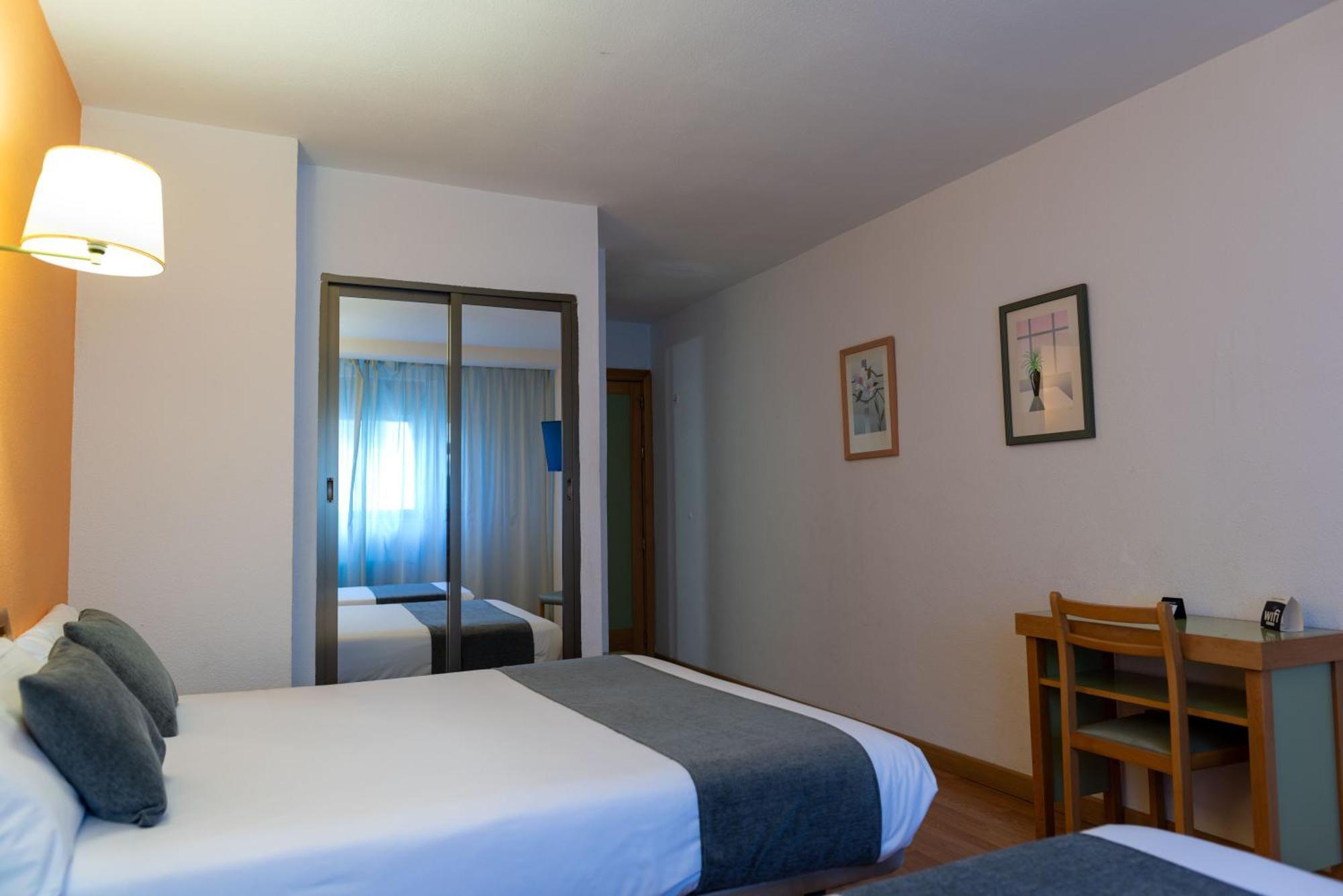 Standard Twin Room,1665429400:JPEG