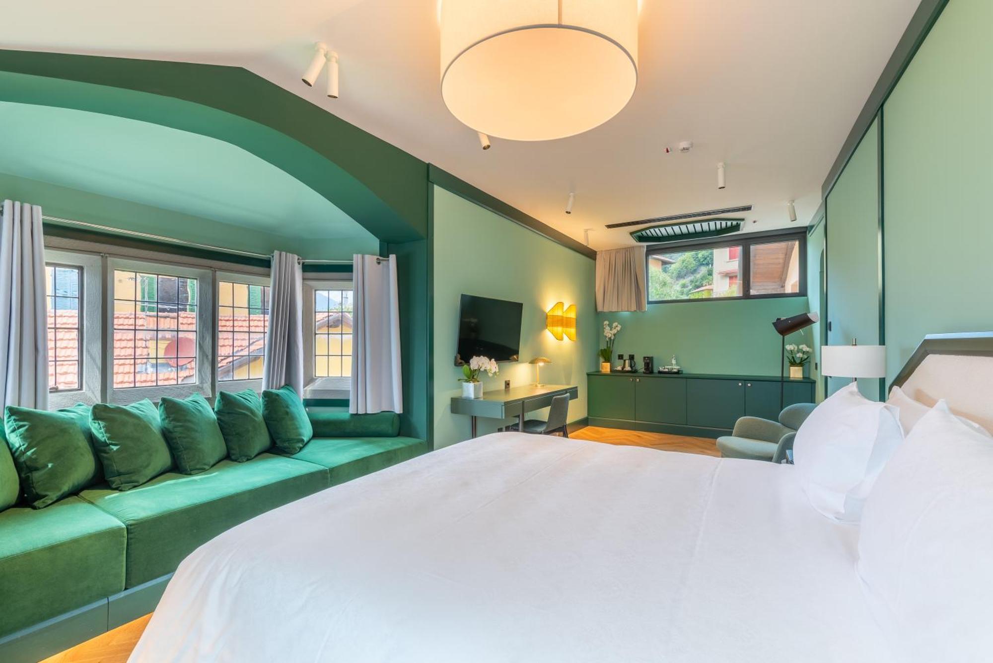 Deluxe Double Room with Terrace