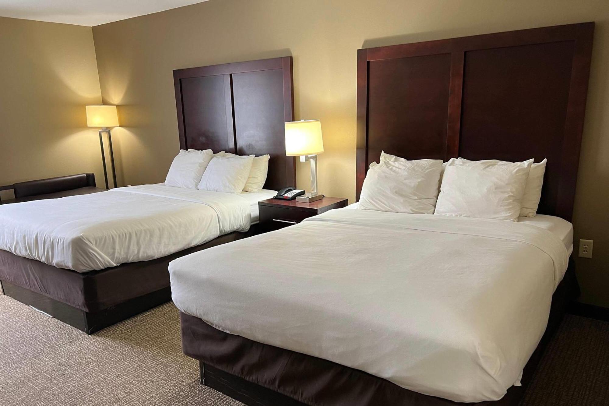 Queen Room with Two Queen Beds, Mobility Access and Bathtub with Grab Bars, Non-Smoking