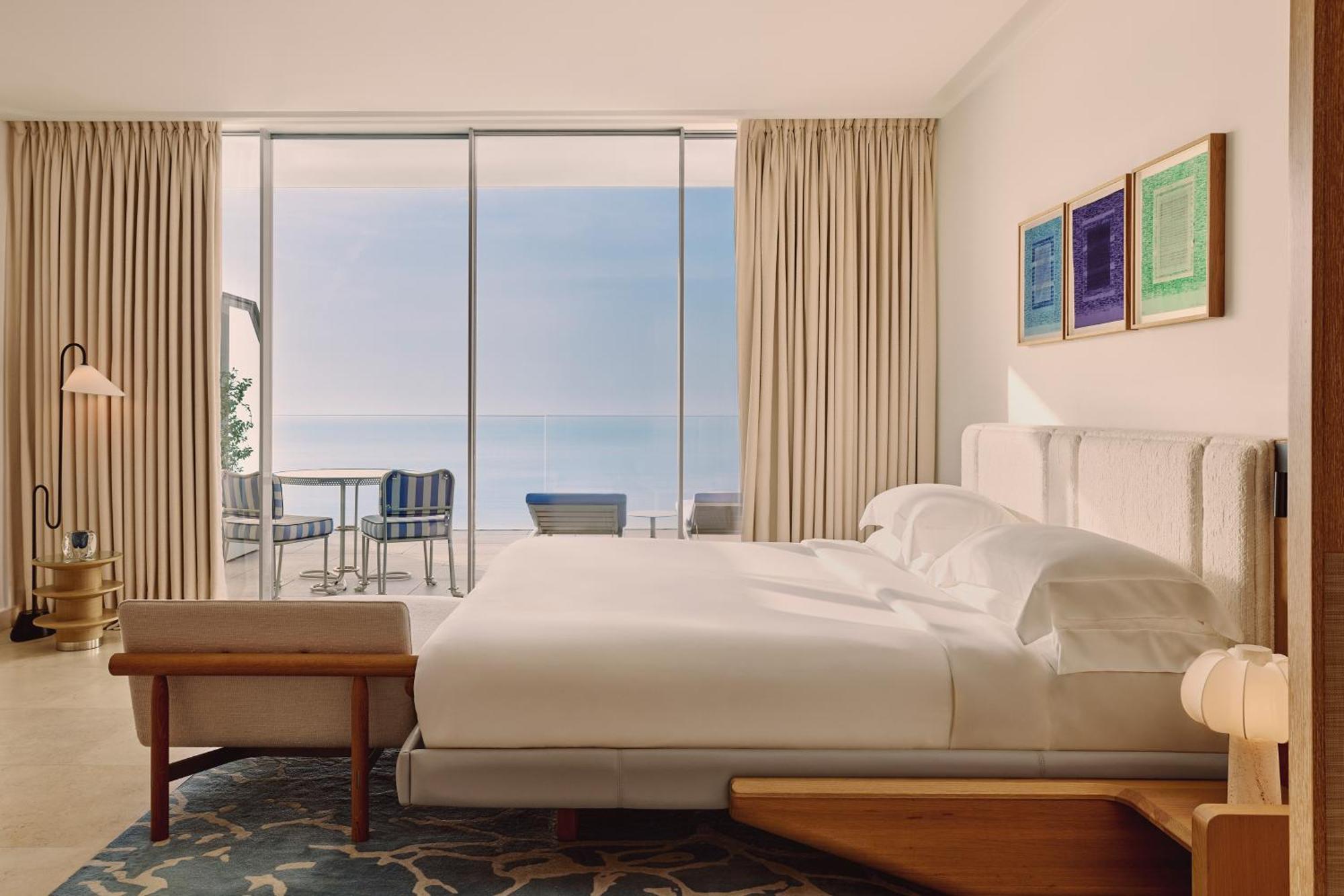 Grand Sea View Studio