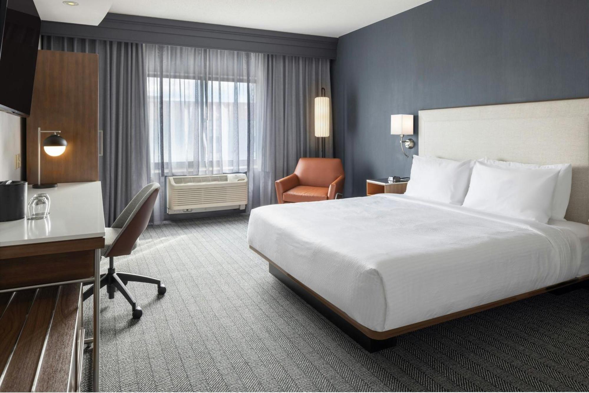Deluxe King Room with Sofa Bed
