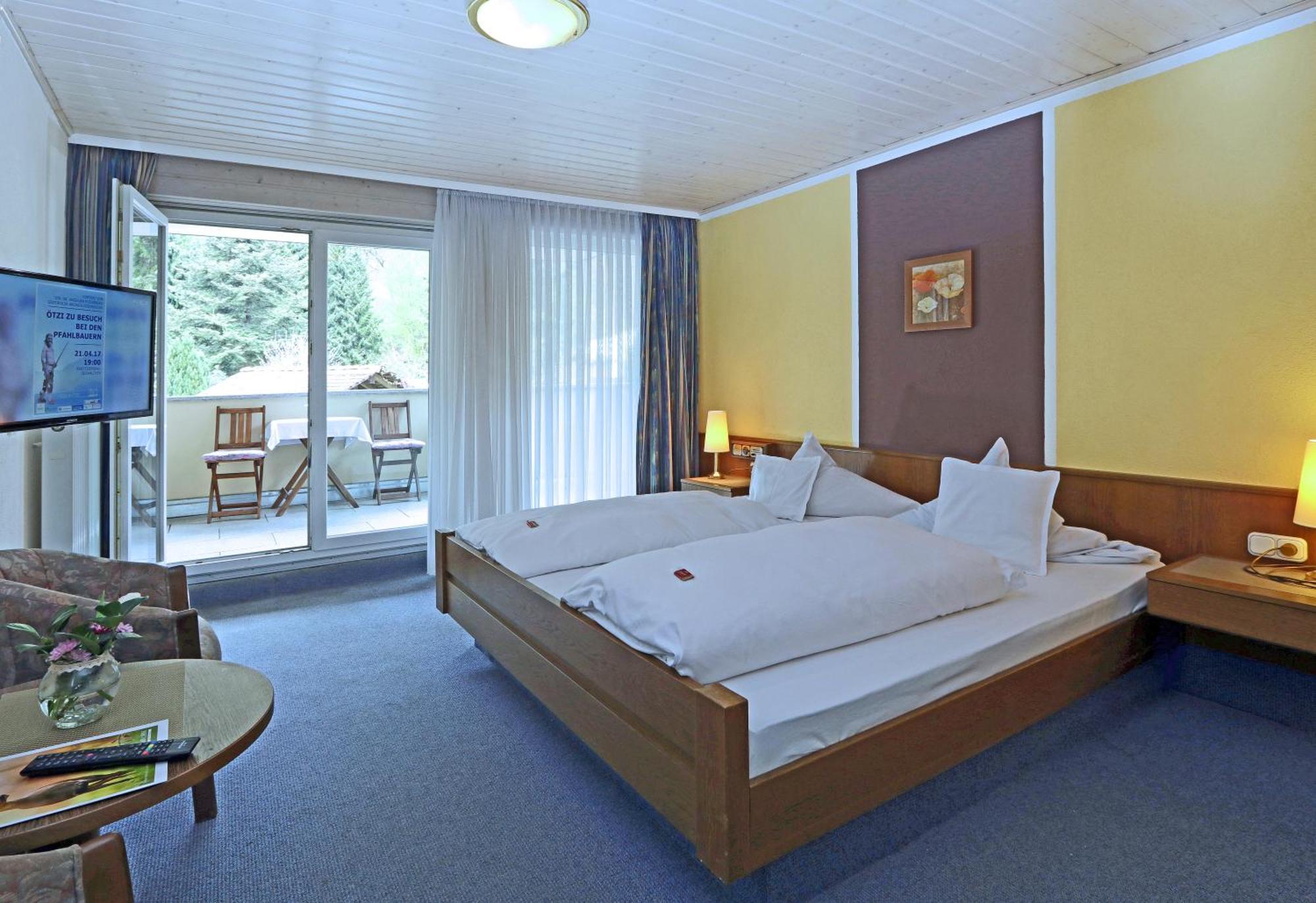 Doppelzimmer mit Balkon