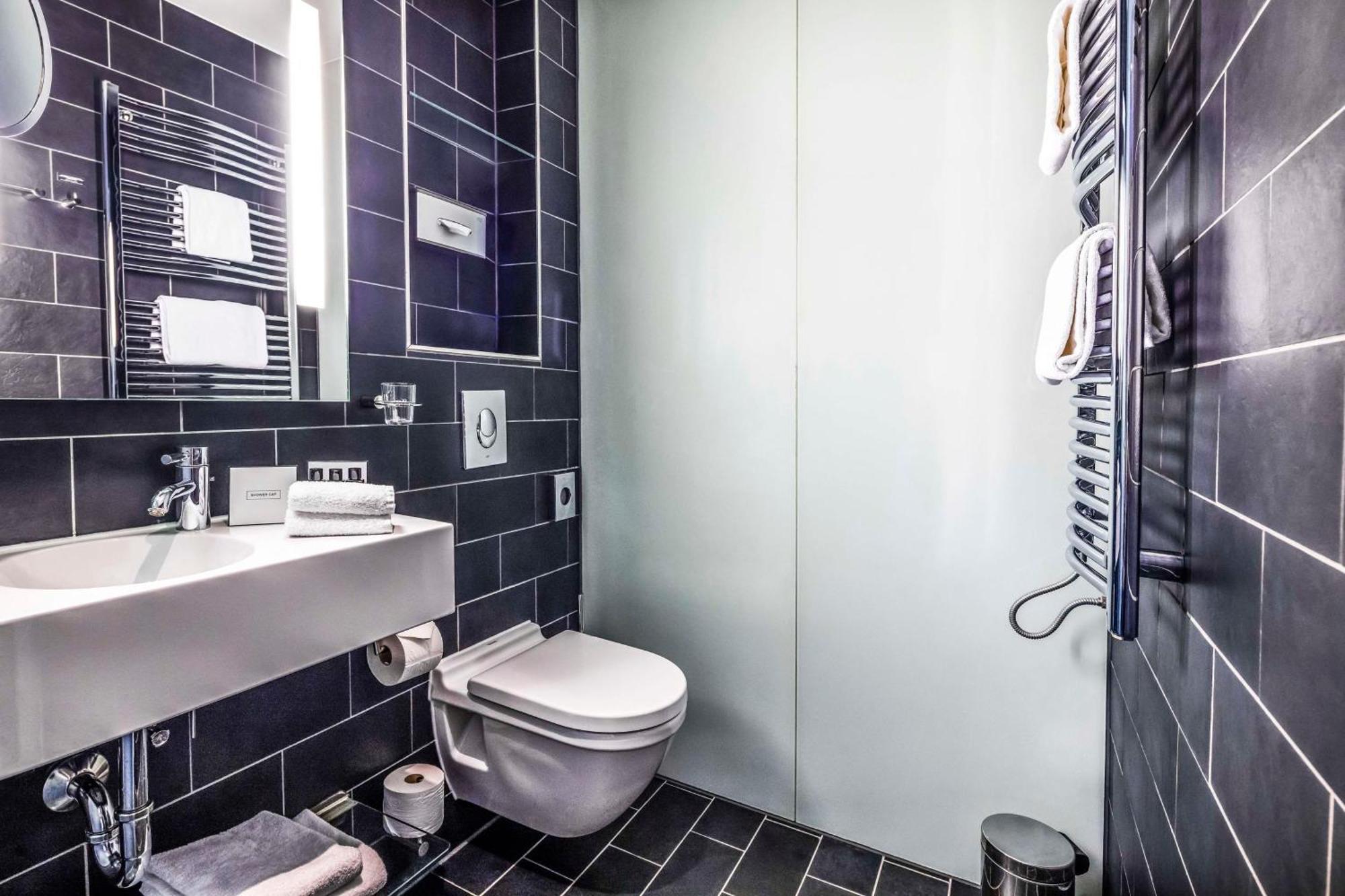 Superior Twin Room with City View
