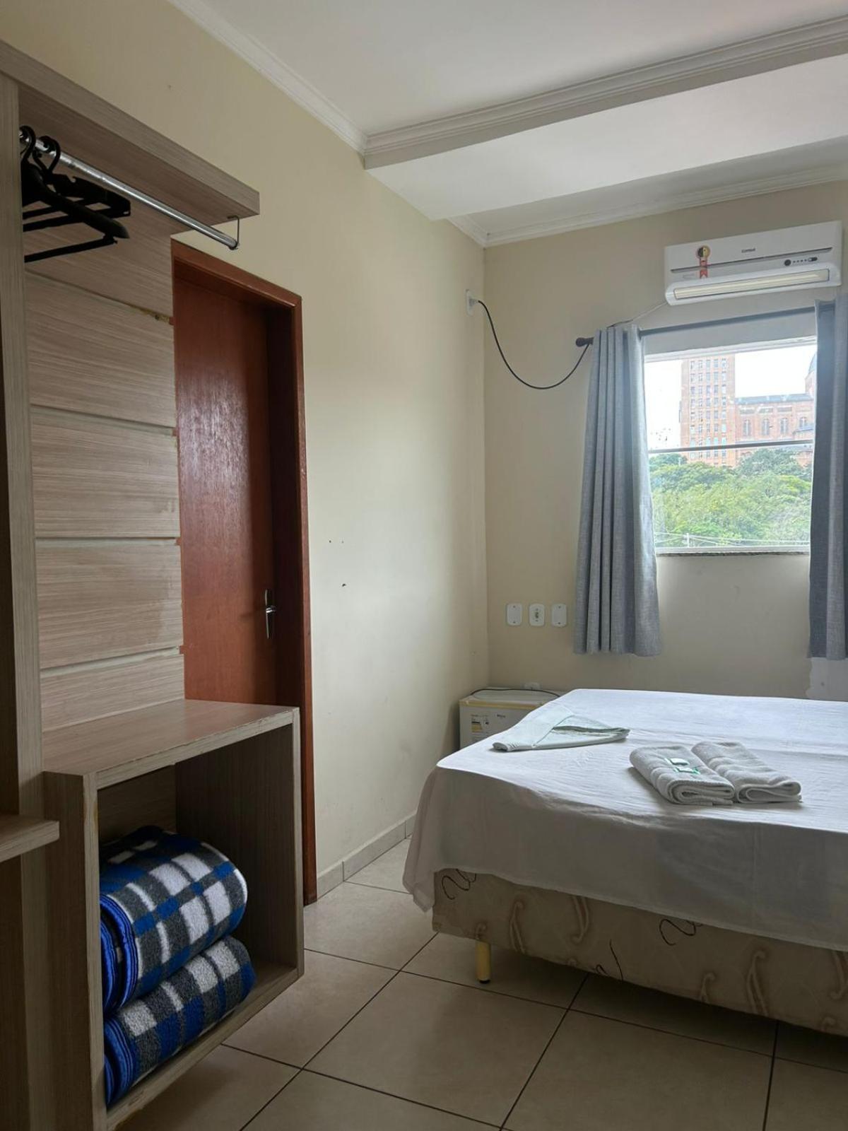 Quarto Duplo