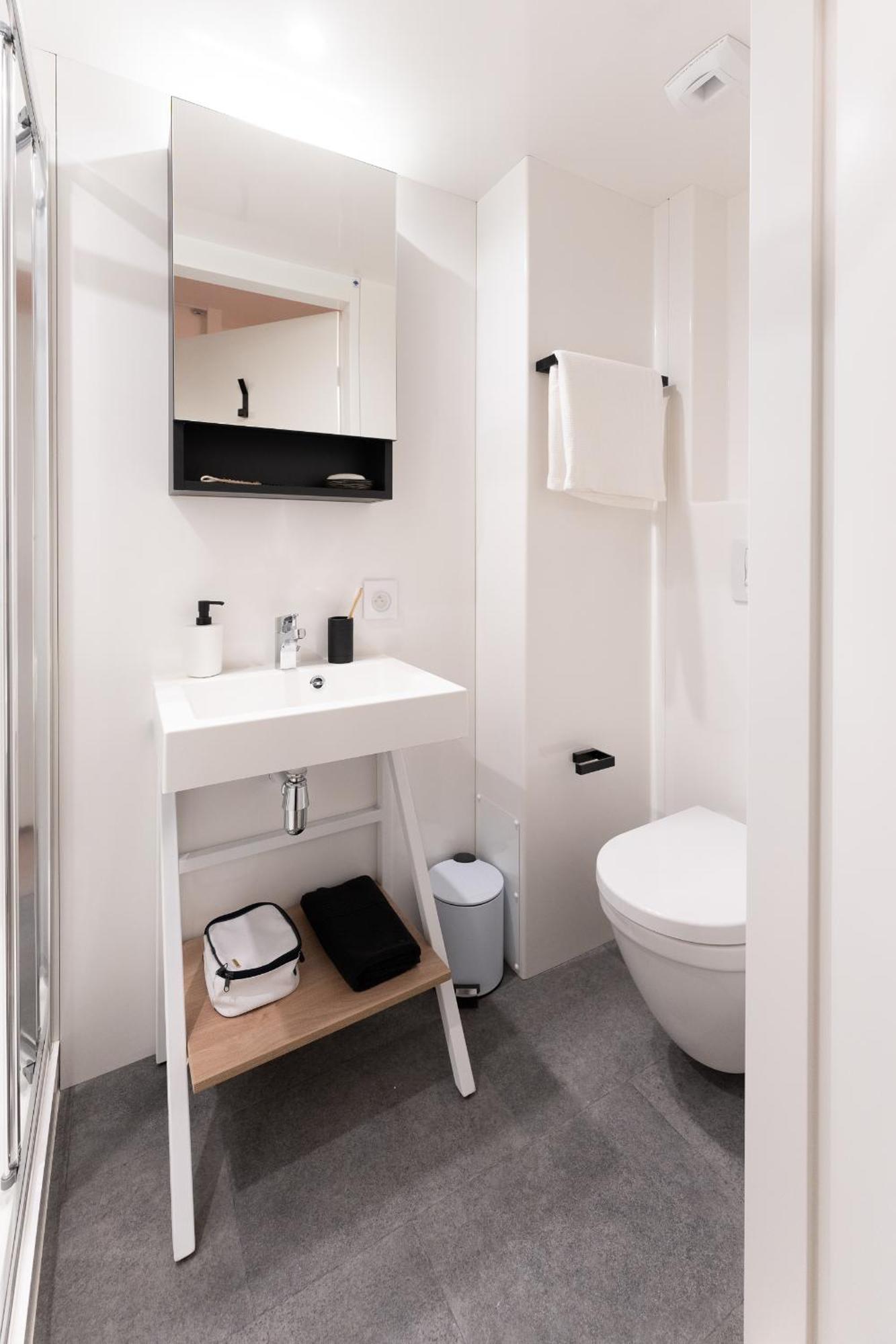 Chambre Simple avec Salle de Bains