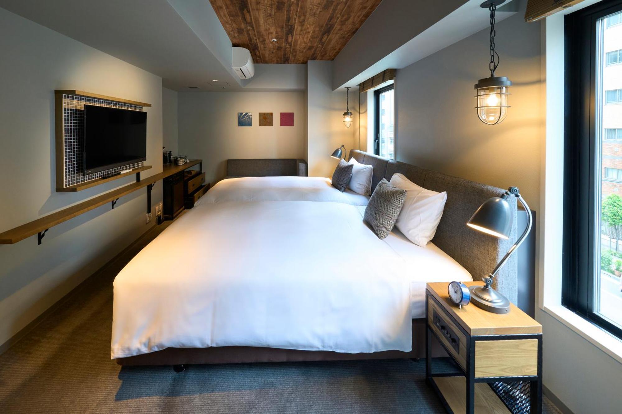 Großes Zweibettzimmer