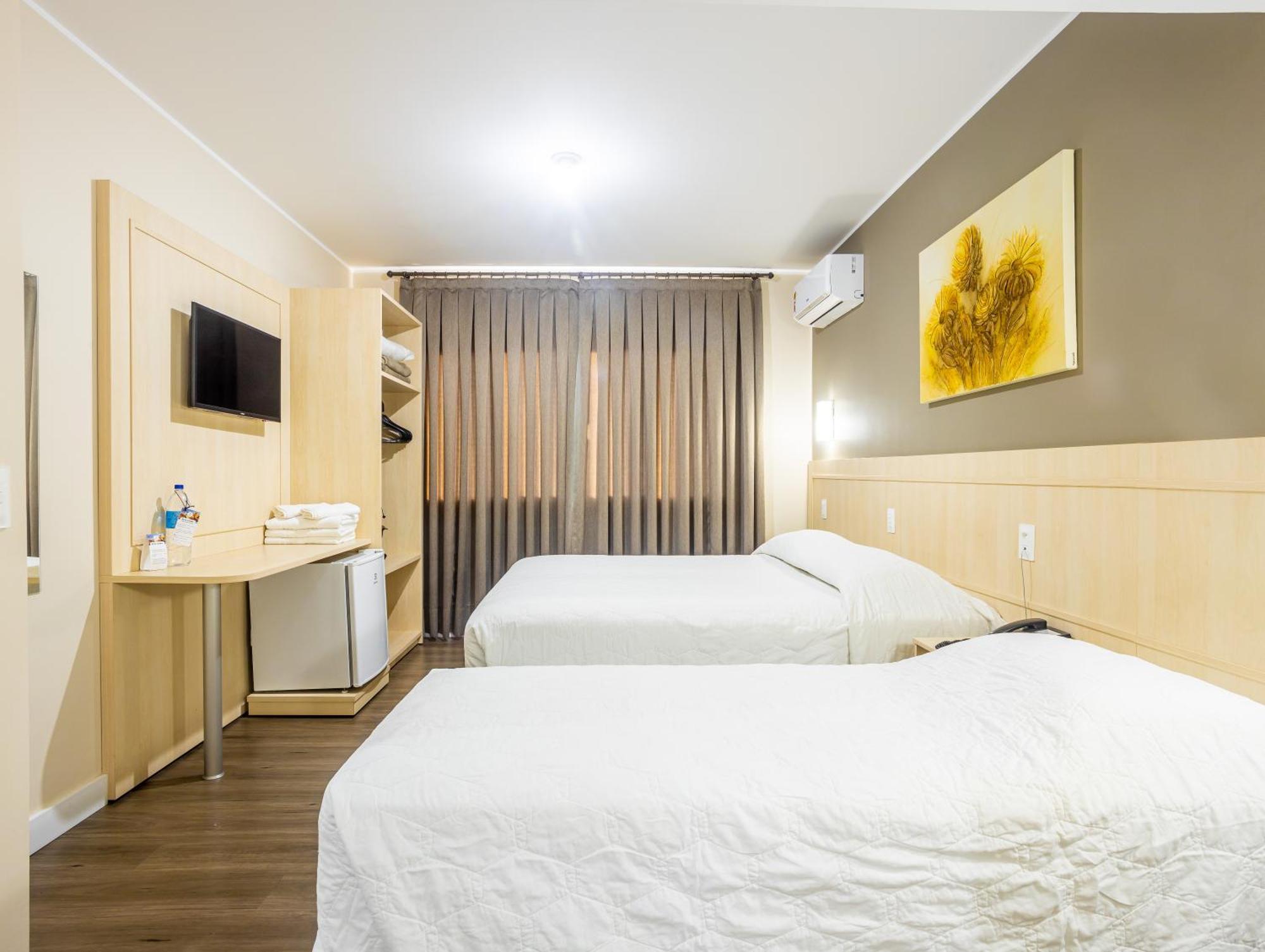 Quarto Triplo Standard