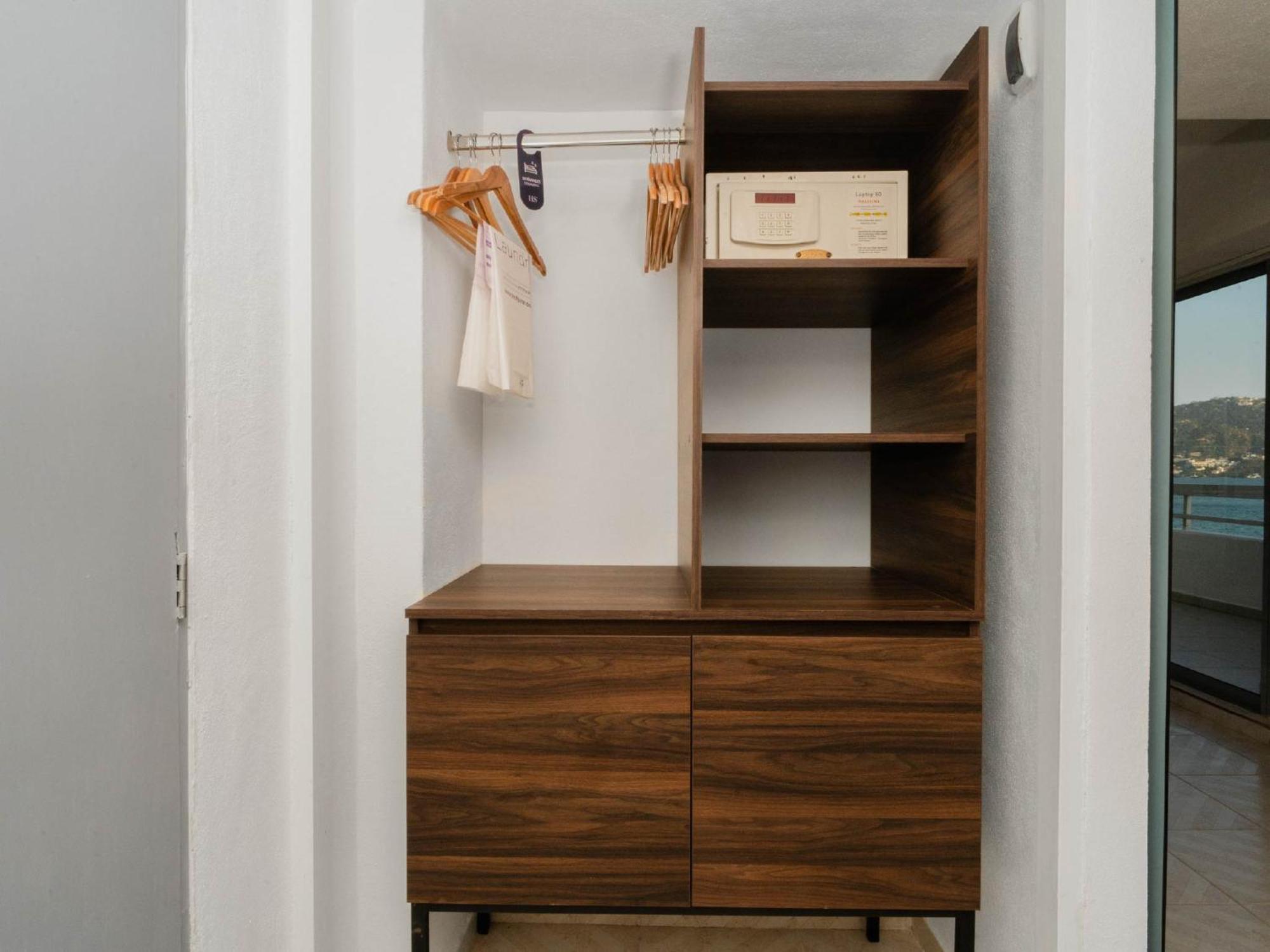 Quarto com Cama King-size