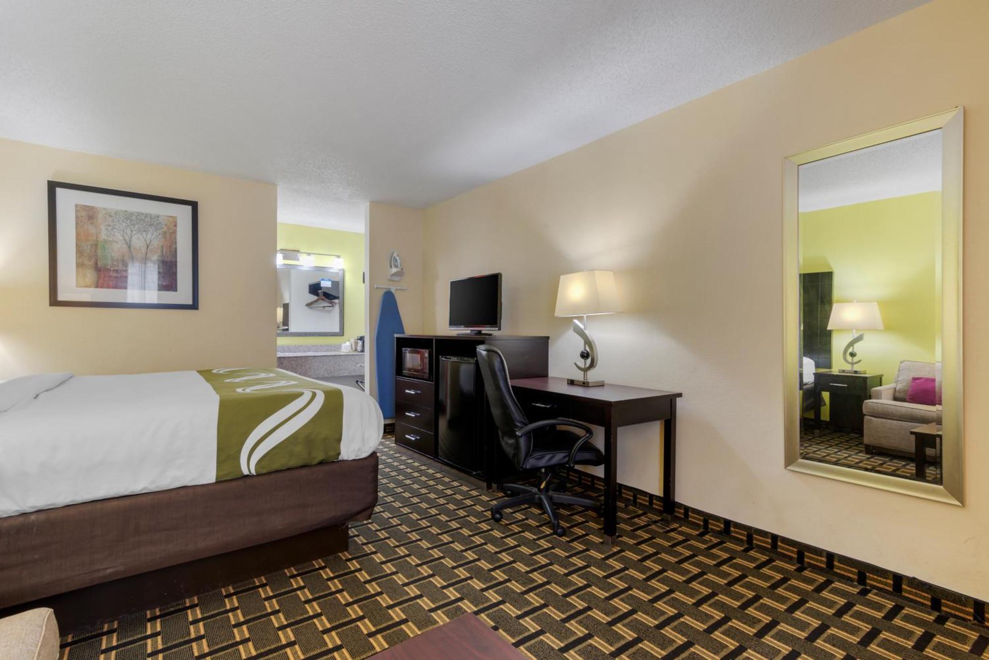 King Room - Accessible/Non-Smoking