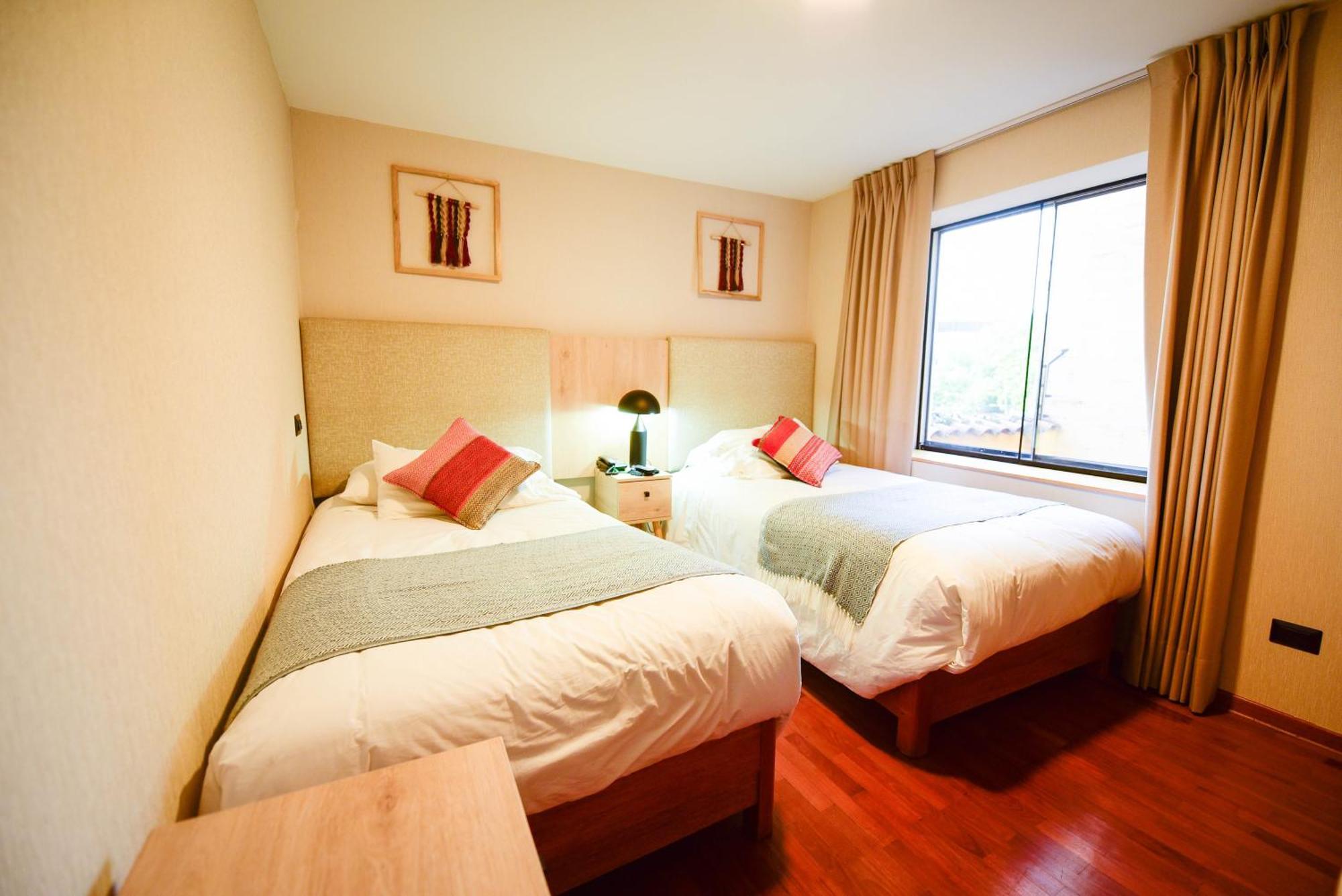 Twin Room,1679572690:JPEG