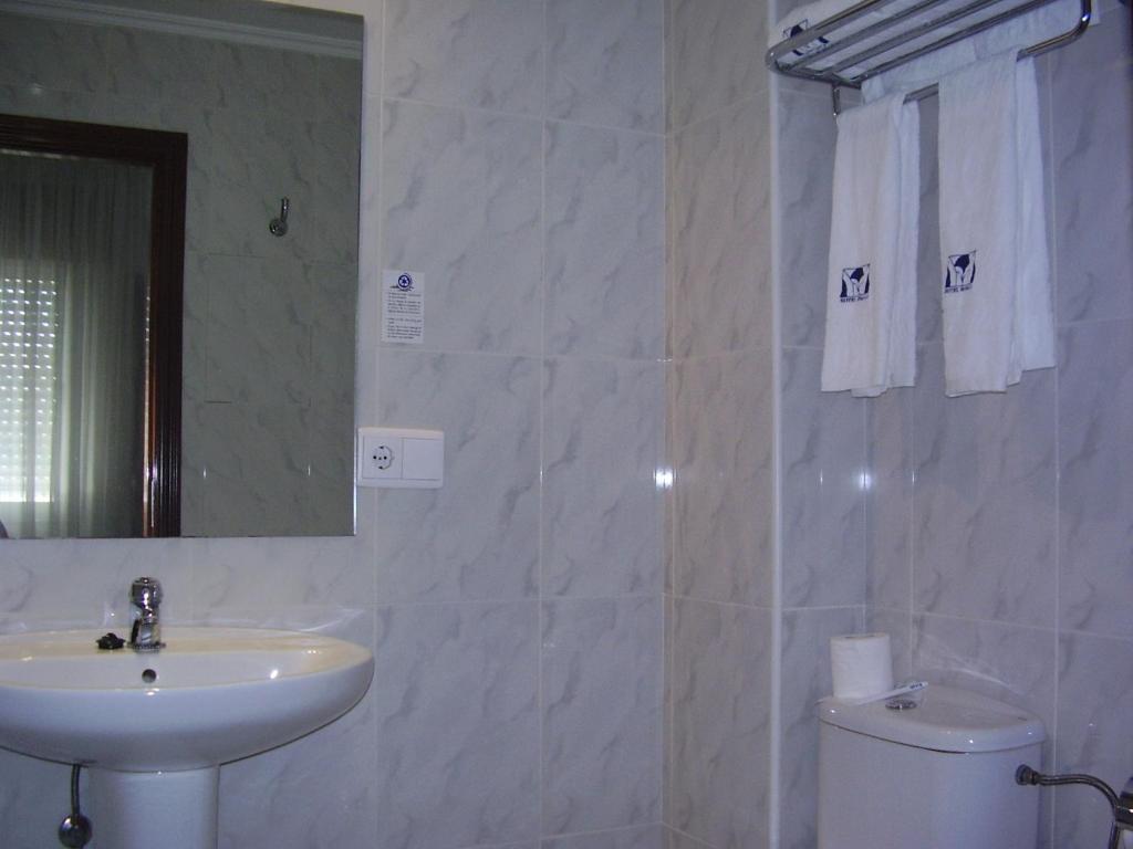 Double or Twin Room,779439333:JPEG