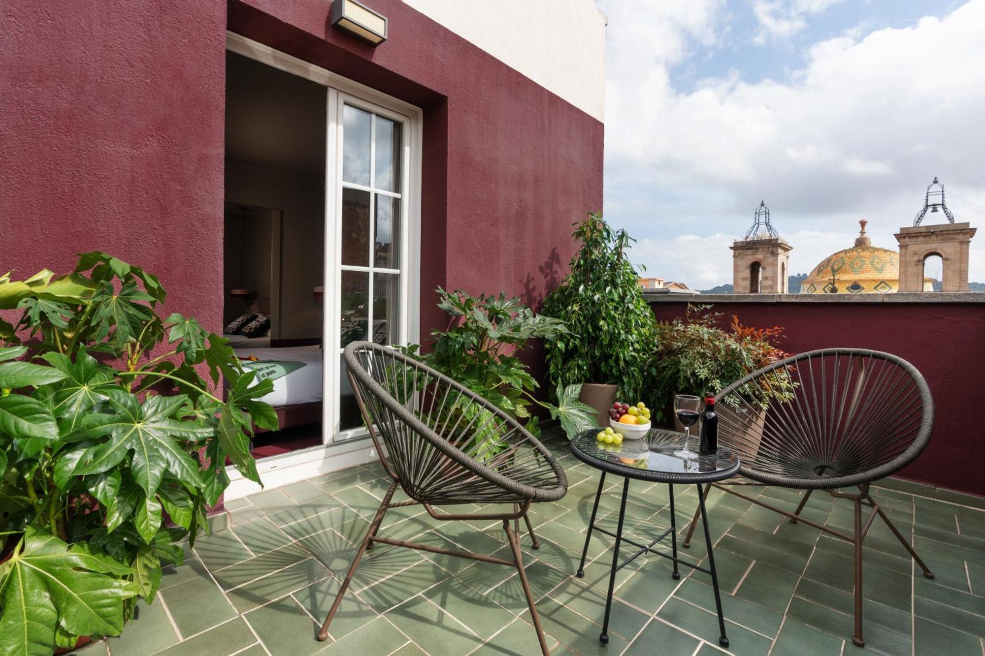 Quarto Superior com Cama de Casal ou 2 de Solteiro e Terraço